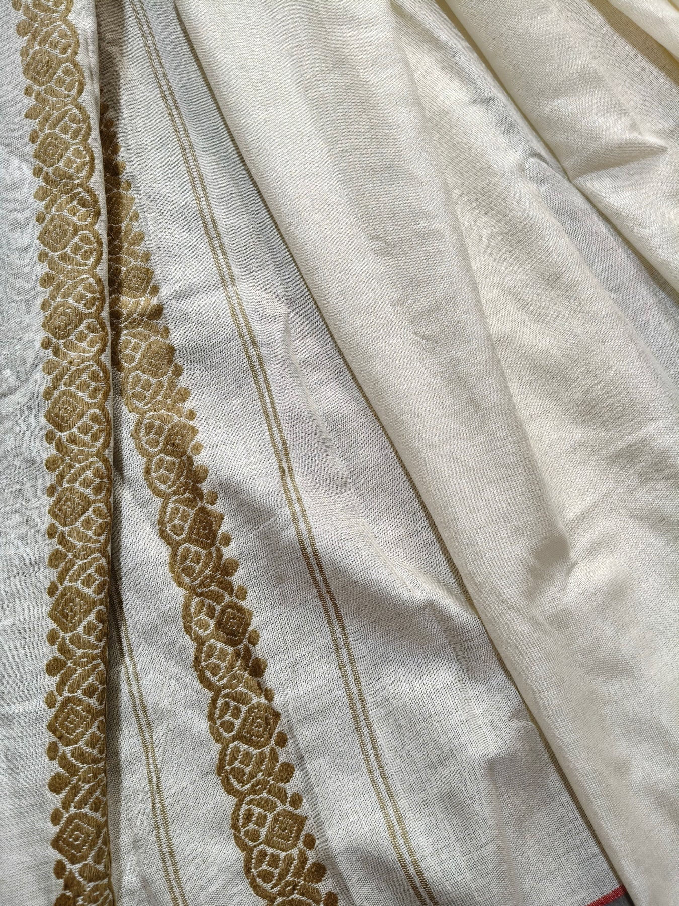 OFF WHITE ERI SILK PURE HANDLOOM ASSAMES SAREE
