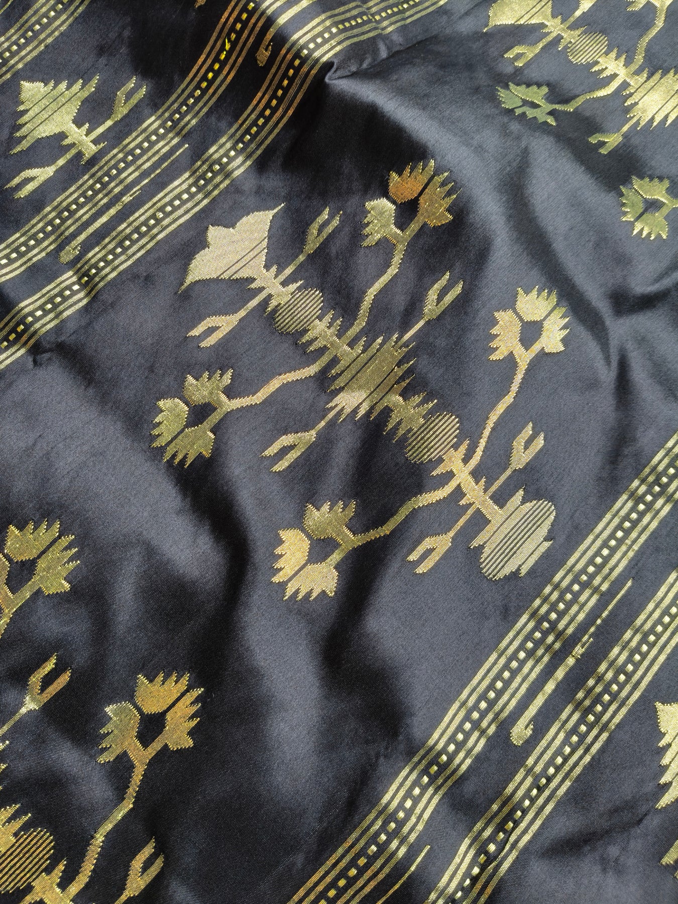 BLACK SILK PURE HANDLOOM PAITHANI SAREE