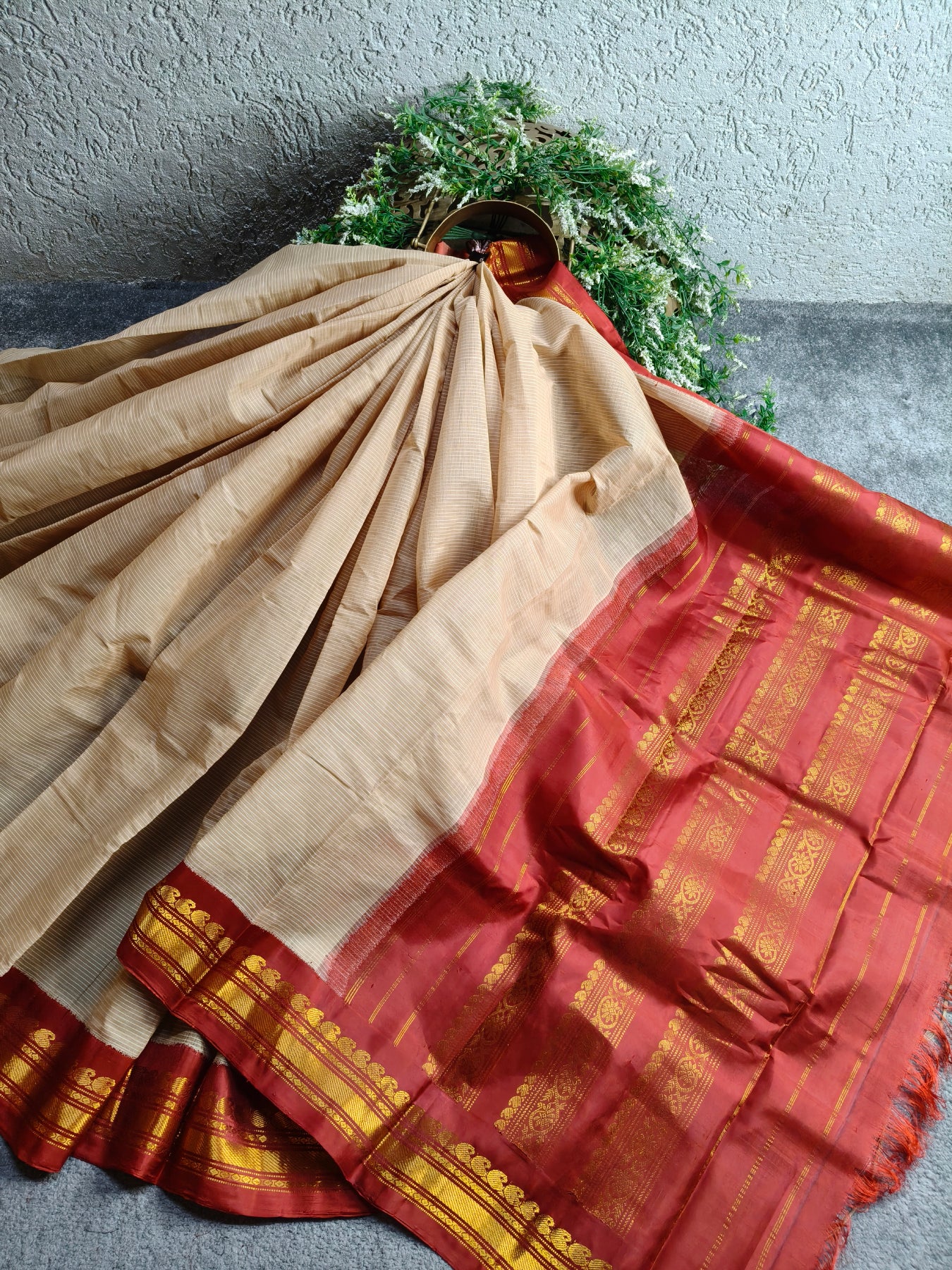 BEIGE COTTON PURE HANDLOOM GADWAL SAREE