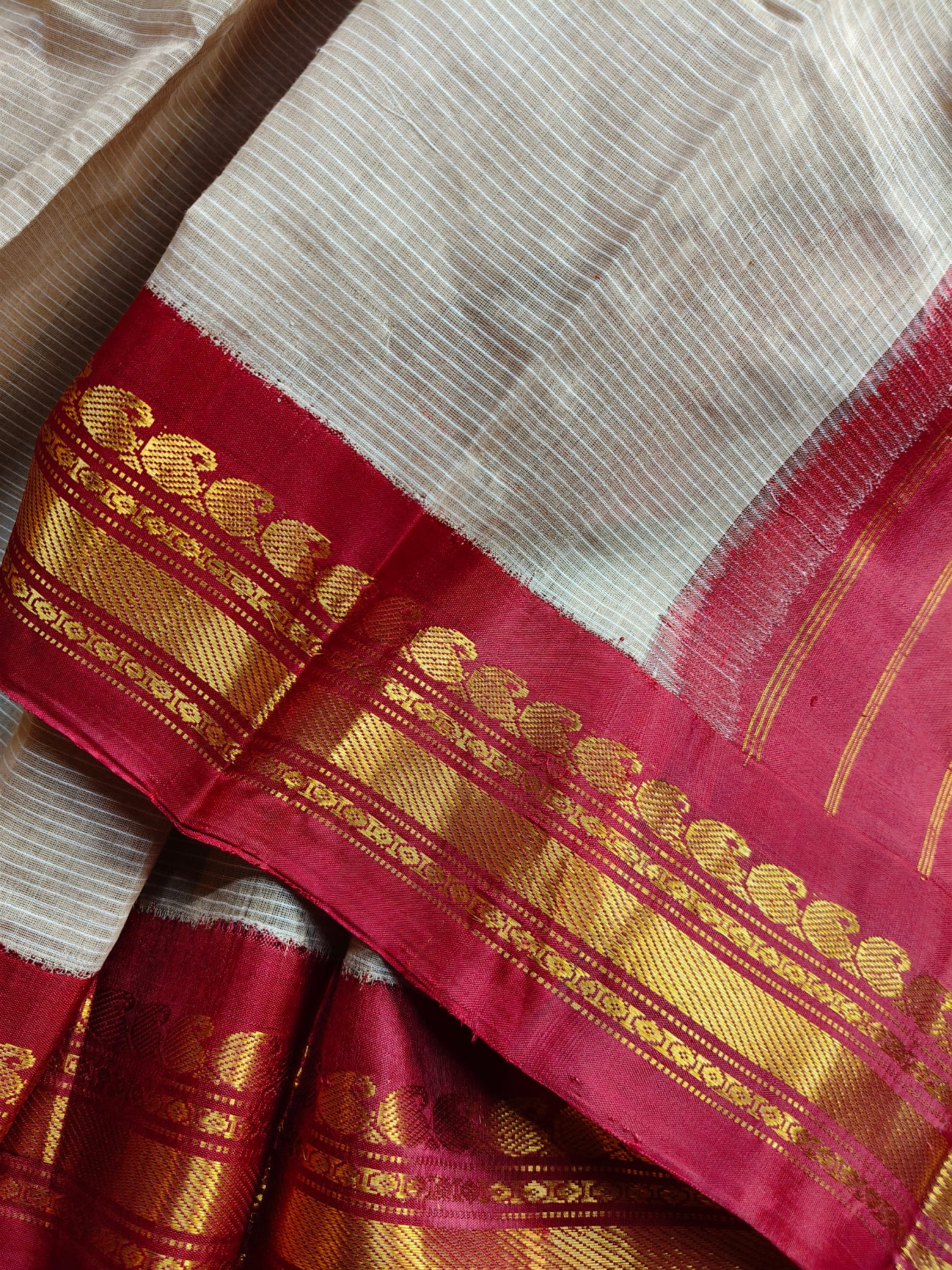 BEIGE COTTON PURE HANDLOOM GADWAL SAREE
