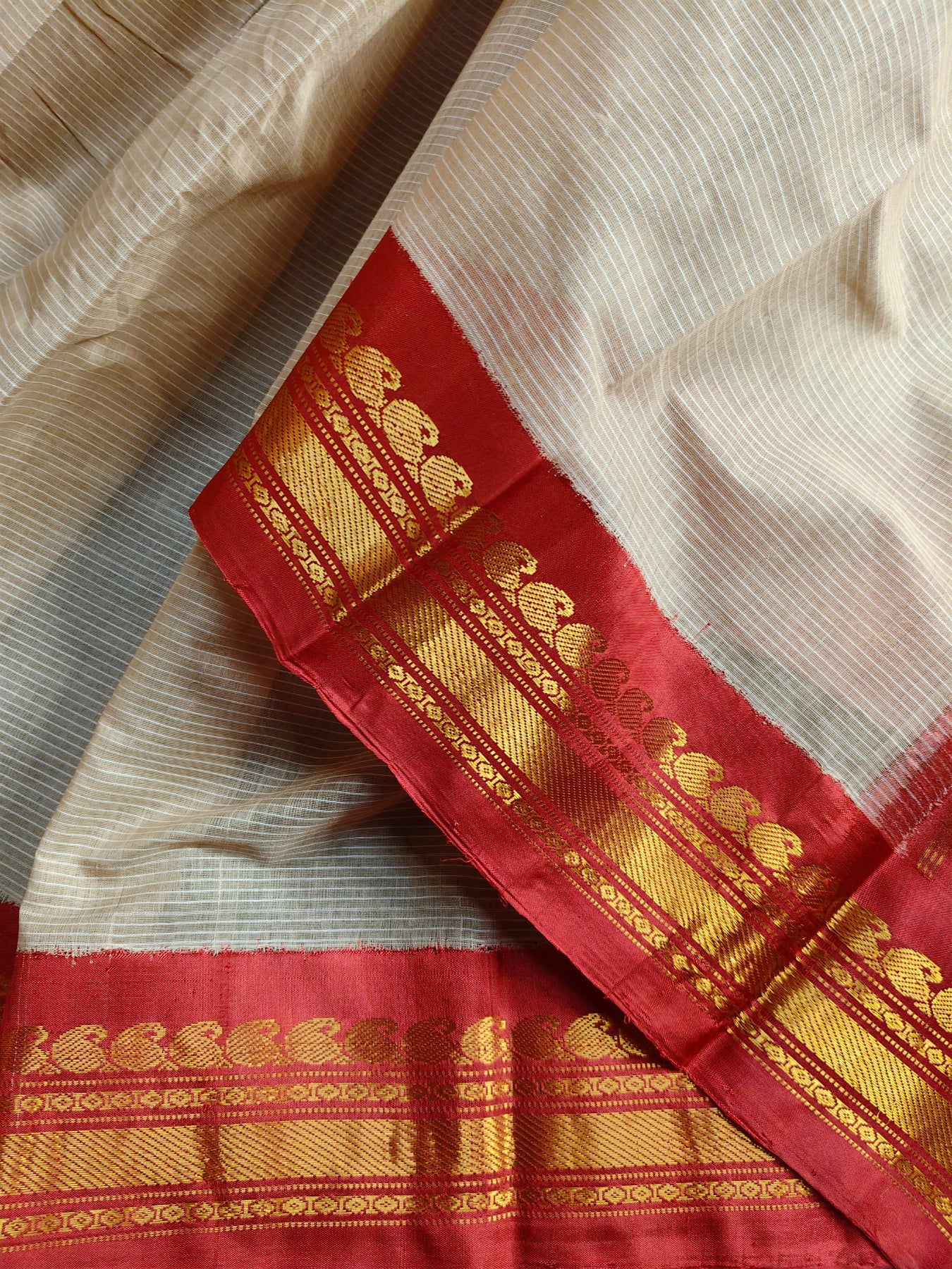 BEIGE COTTON PURE HANDLOOM GADWAL SAREE