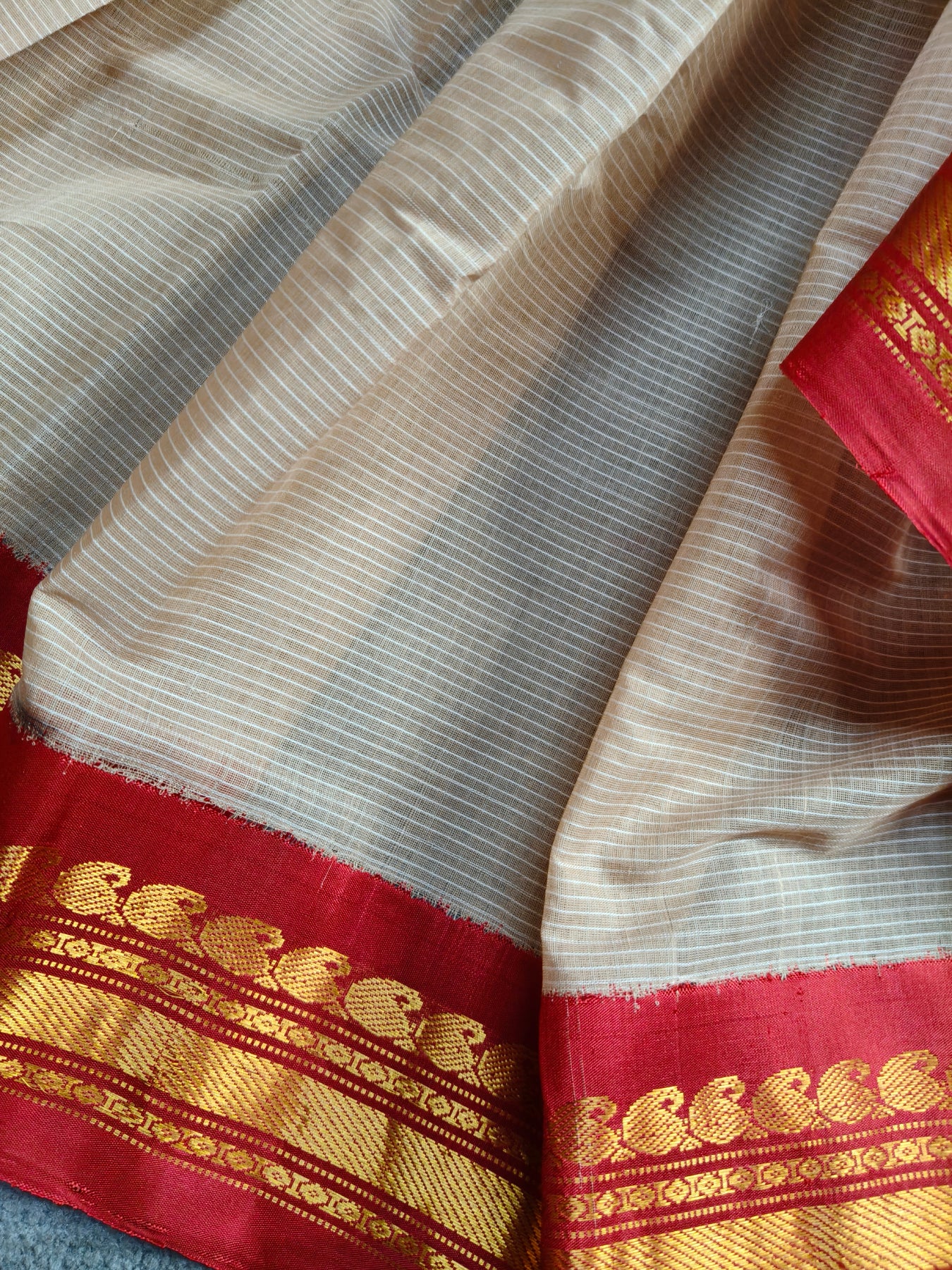 BEIGE COTTON PURE HANDLOOM GADWAL SAREE