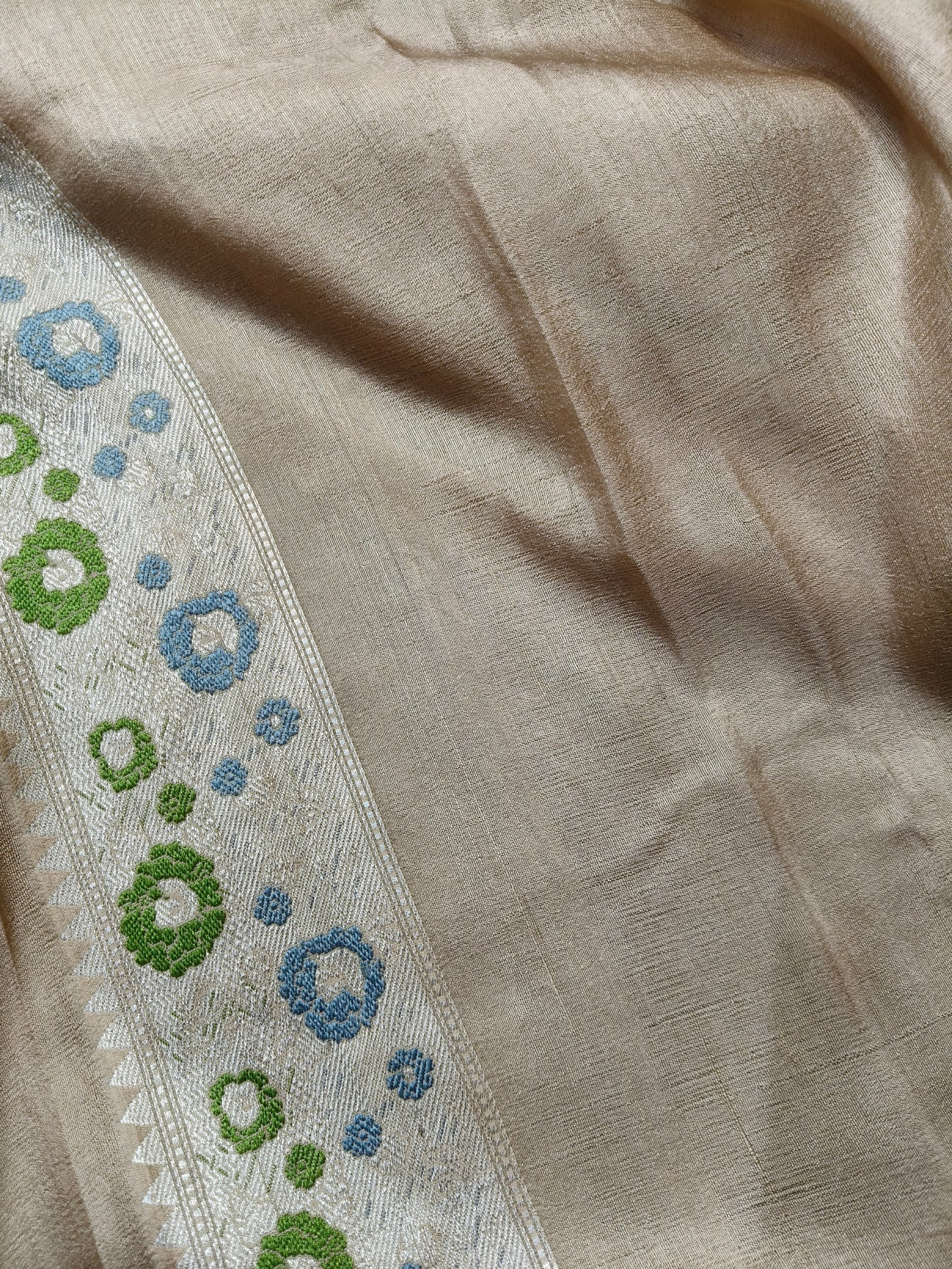 BEIGE TASSAR GEORGETTE PURE HANDLOOM BANARASI SAREE