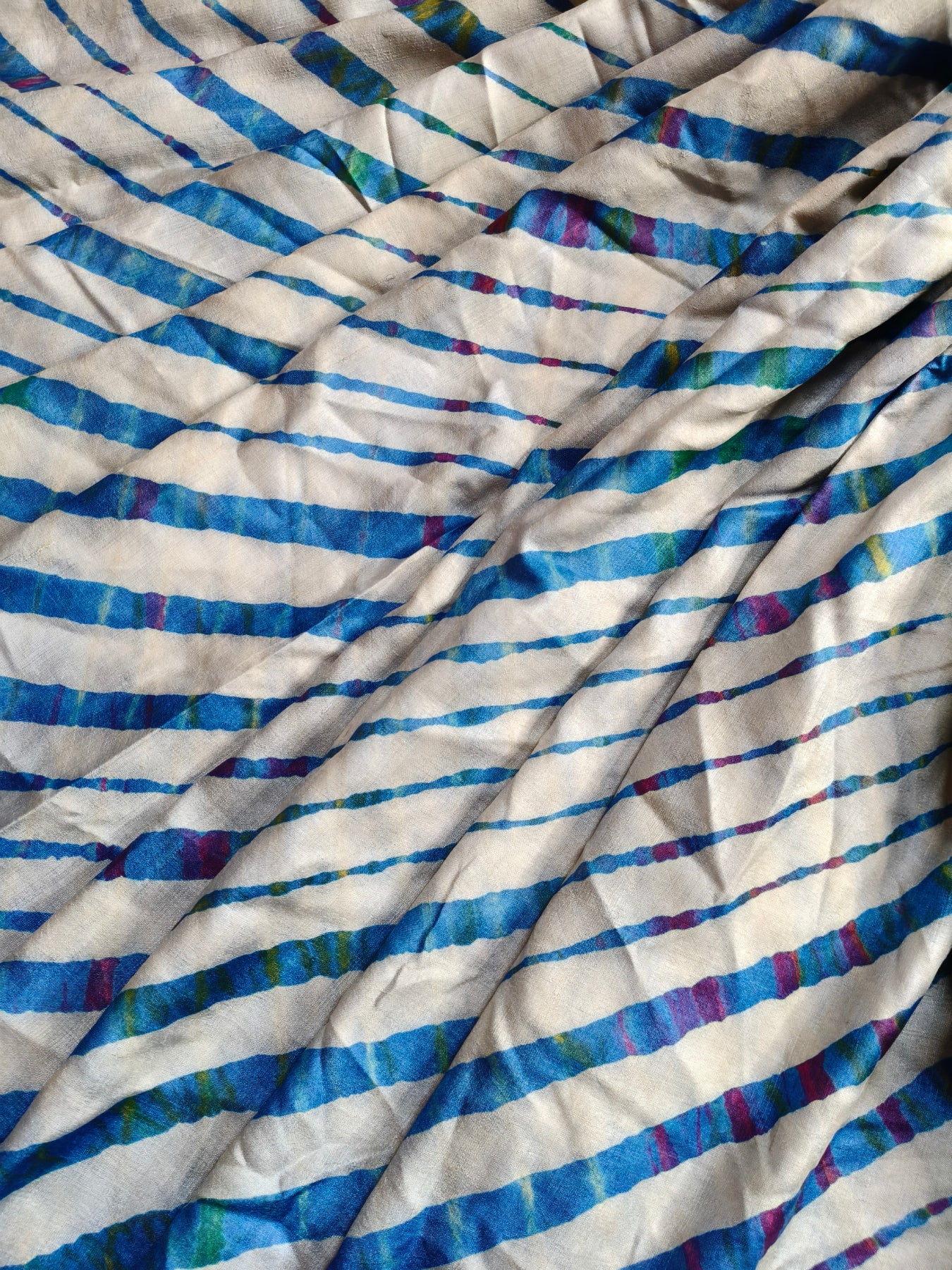 WHITE BLUE TUSSAR SILK PURE HANDLOOM LEHERIYA SAREE