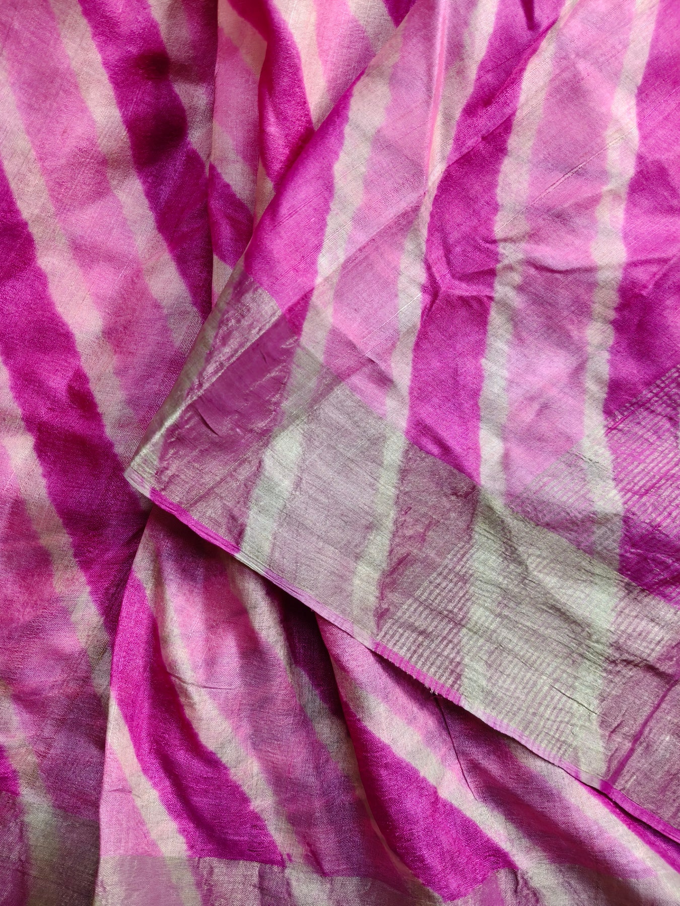 PINK AND WHITE TUSSAR SILK PURE HANDLOOM LEHERIYA SAREE