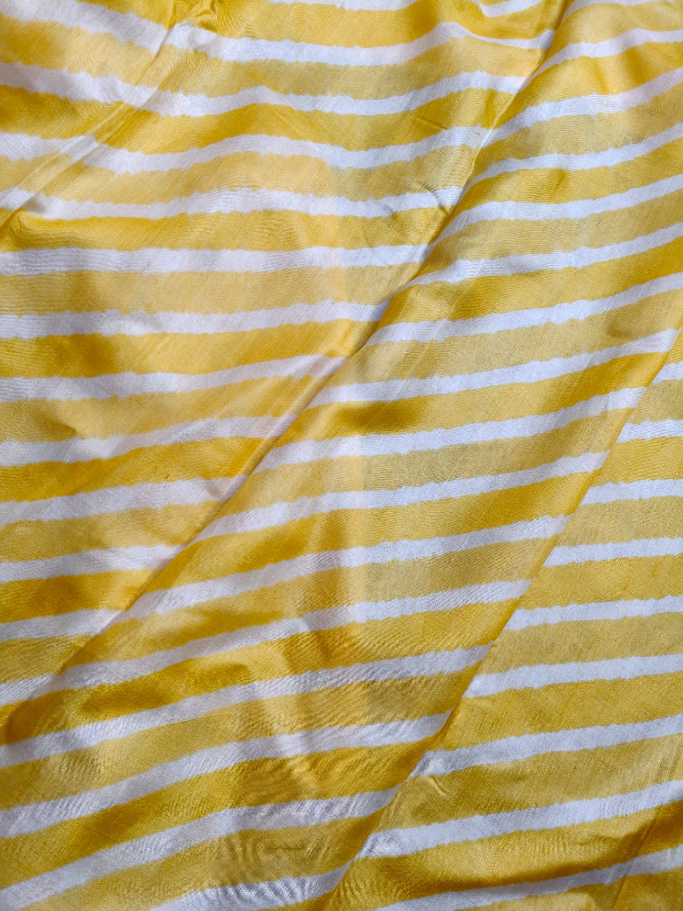 YELLOW AND WHITE SILK PURE HANDLOOM LEHERIYA SAREE