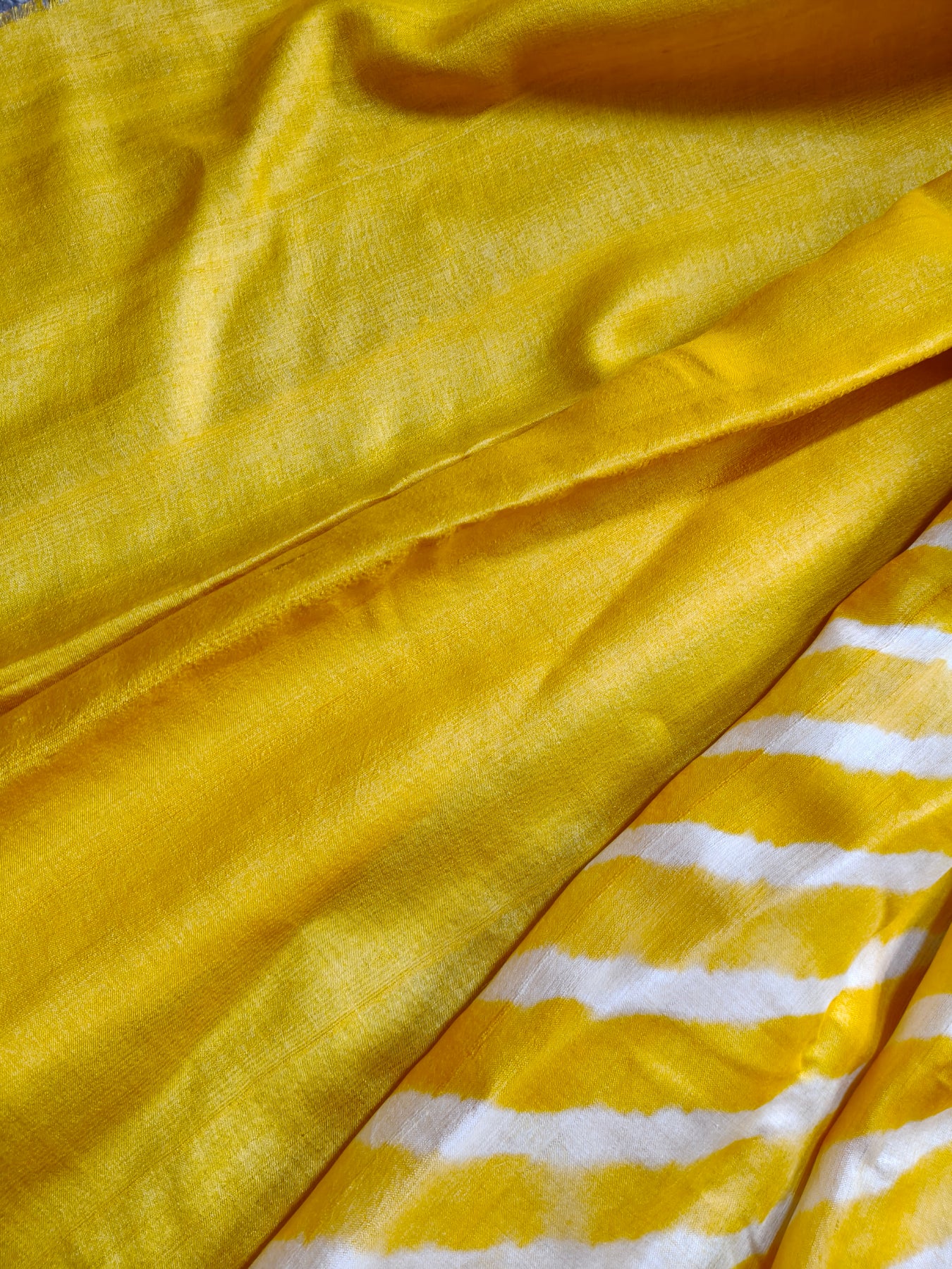 YELLOW AND WHITE SILK PURE HANDLOOM LEHERIYA SAREE