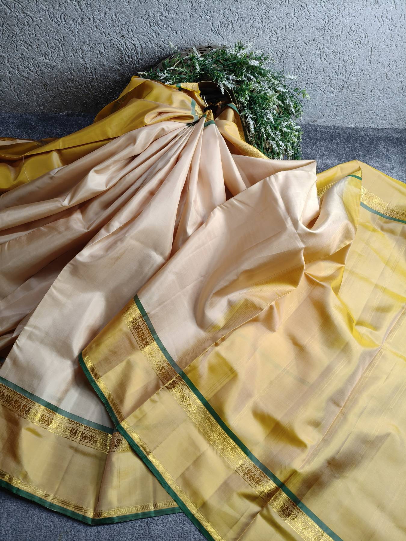 SANDALWOOD SILK PURE HANDLOOM KANJIVARAM SAREE