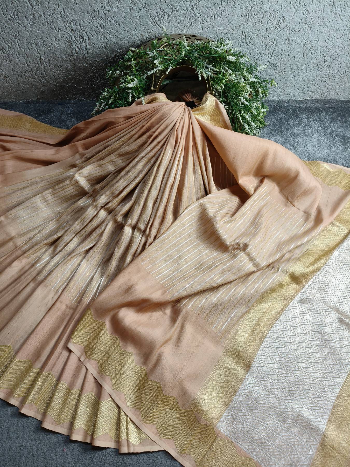 PEACH GEORGETTE TUSSAR PURE HANDLOOM BANARASI SAREE