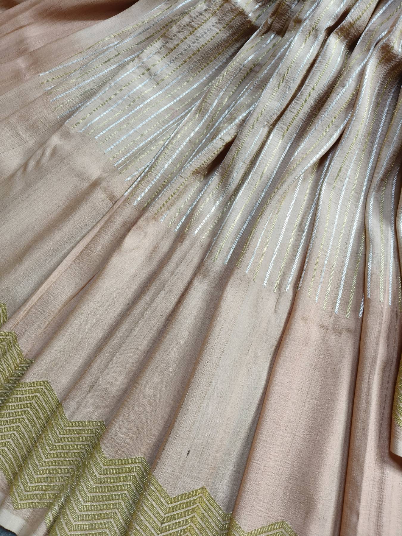 PEACH GEORGETTE TUSSAR PURE HANDLOOM BANARASI SAREE