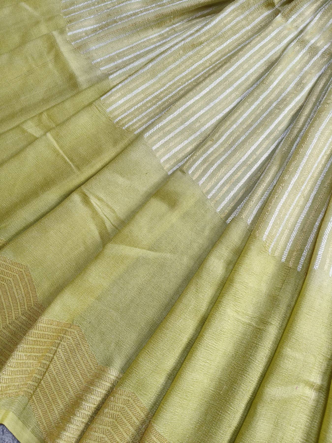 LIME GREEN GEORGETTE TUSSAR PURE HANDLOOM BANARSI SAREE