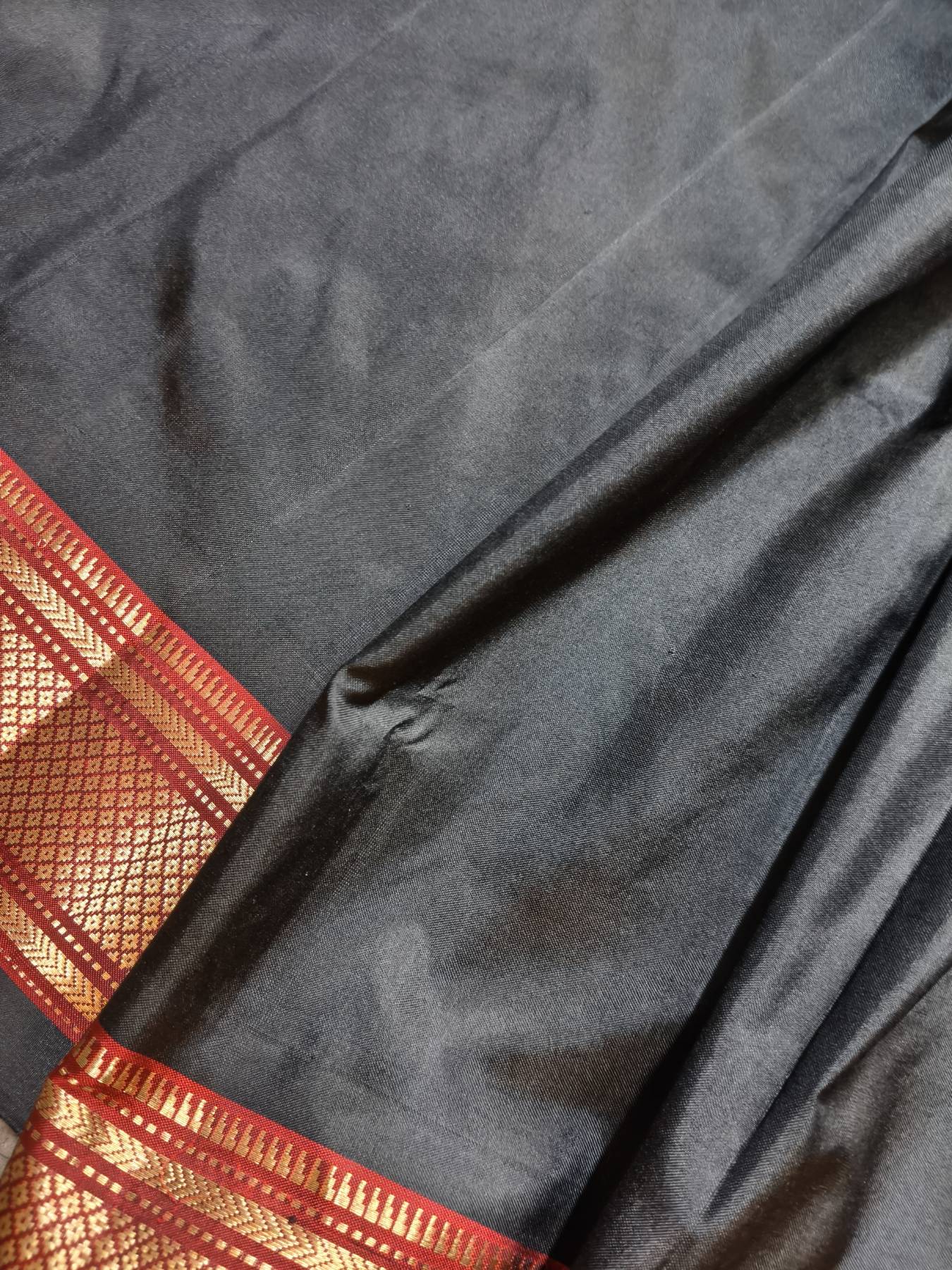 BLACK SILK PURE HANDLOOM PAITHANI SAREE