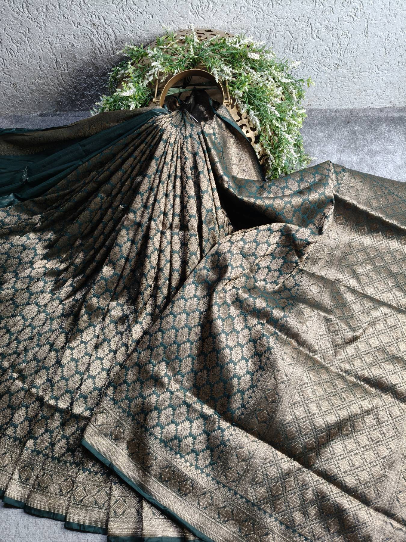 BOTTLE GREEN SILK PURE HANDLOOM BANARASI SAREE
