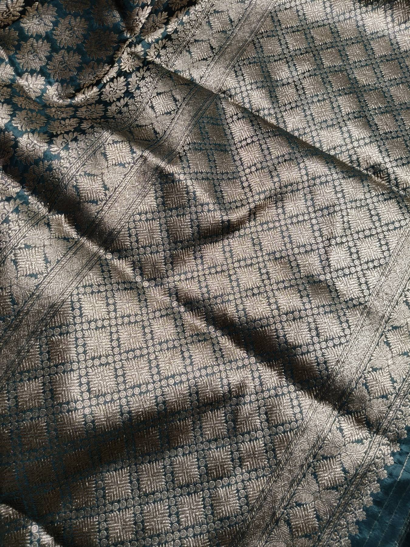 BOTTLE GREEN SILK PURE HANDLOOM BANARASI SAREE