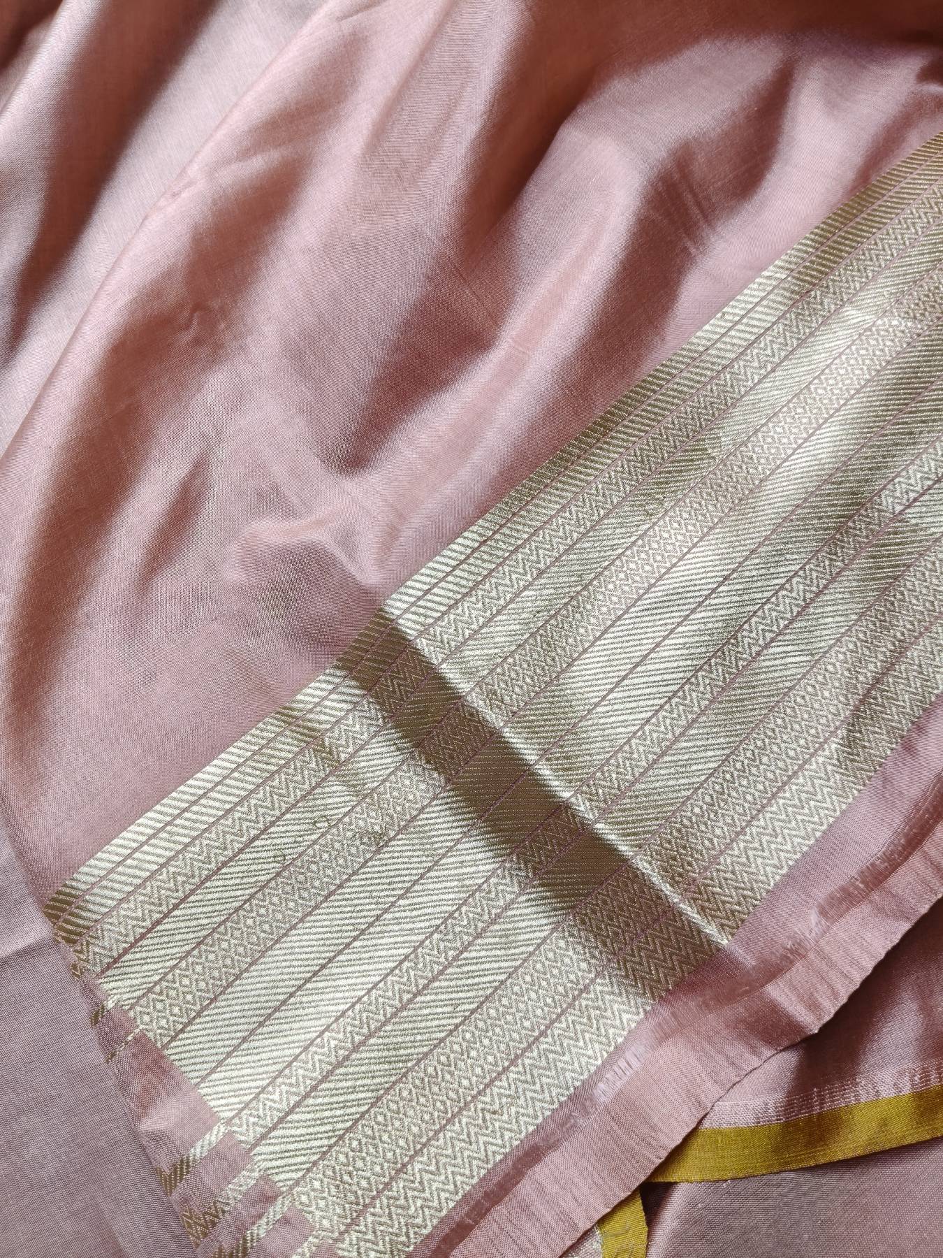 PEACH SILK PURE HANDLOOM BANARASI SAREE