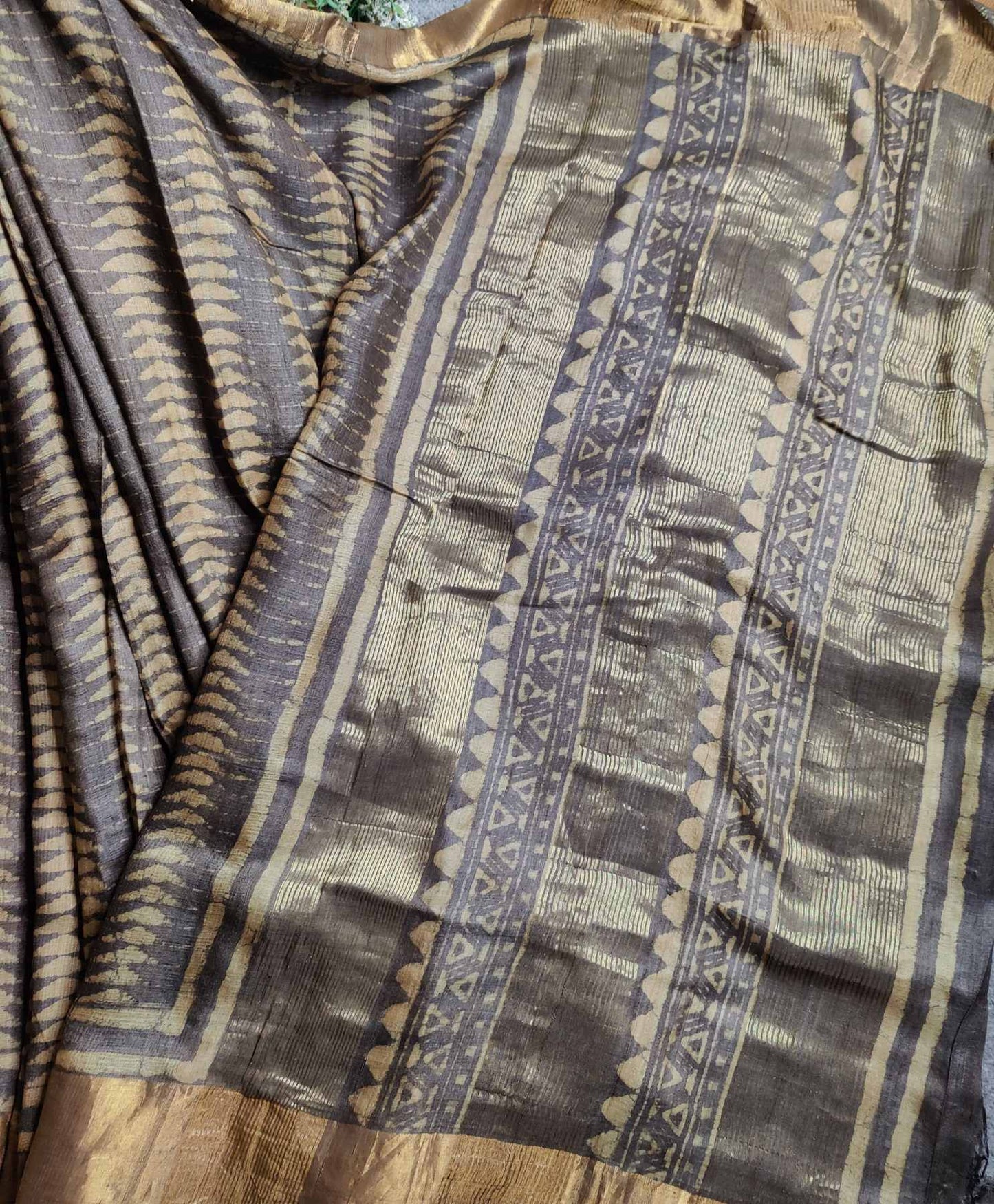 CHARCOAL GREY TUSSAR SILK PURE HANDLOOM ORGANIC DYE HANDBLOCK PRINT SAREE