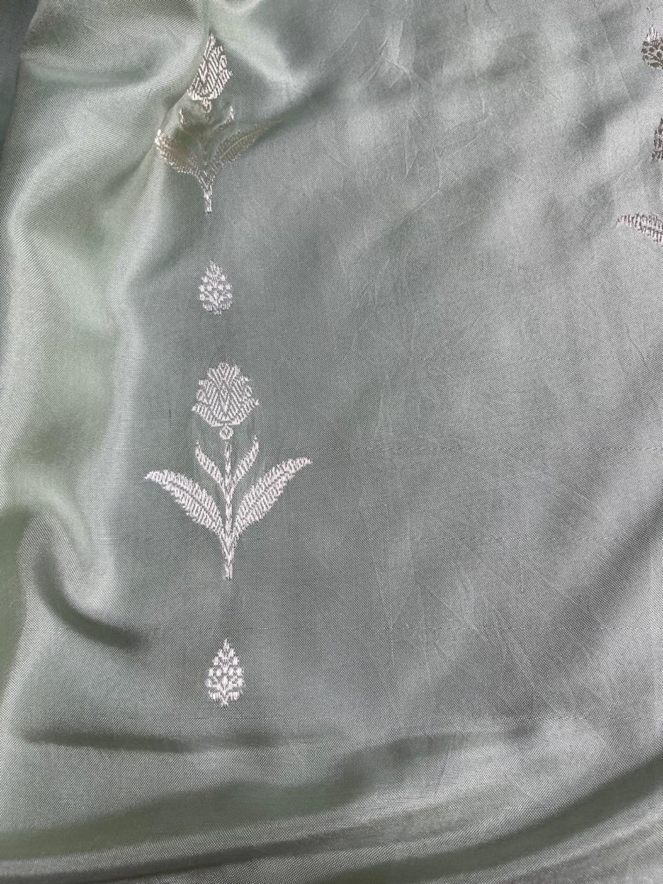 PISTA GREEN BOTH SIDE SILK PURE HANDLOOM BANARASI SAREE