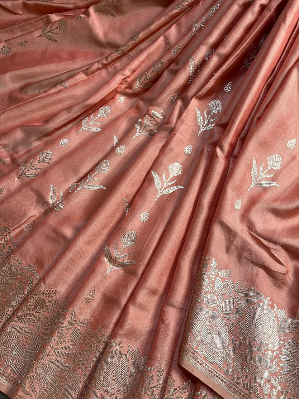 CORAL BOTH SIDE SILK PURE HANDLOOM BANARASI SAREE