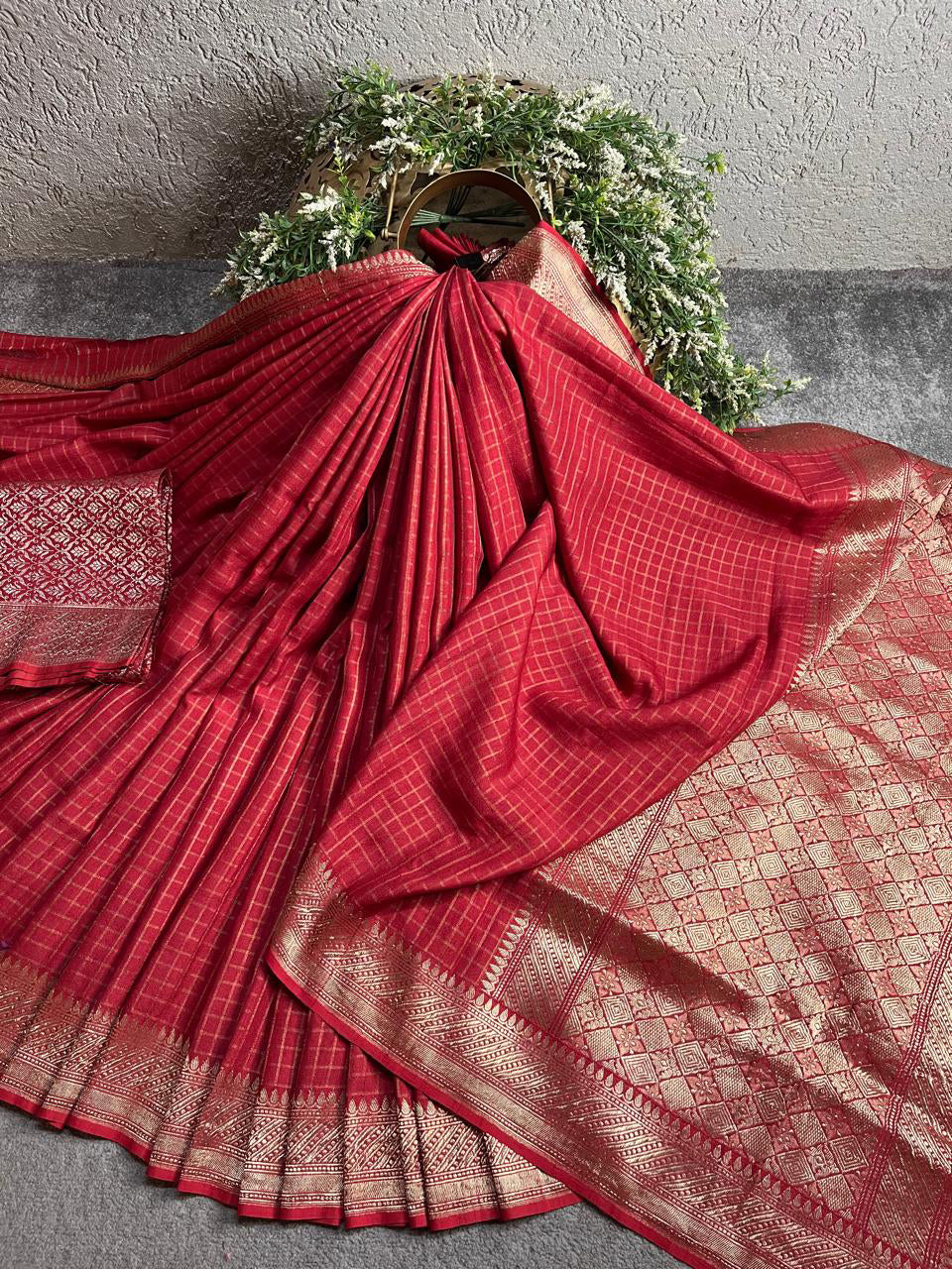 RED TASSAR PURE HANDLOOM BANARASI SAREE