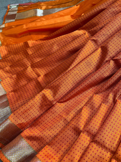 ORANGE AND RED SILK PURE HANDLOOM DO RUKHI BANARASI SAREE