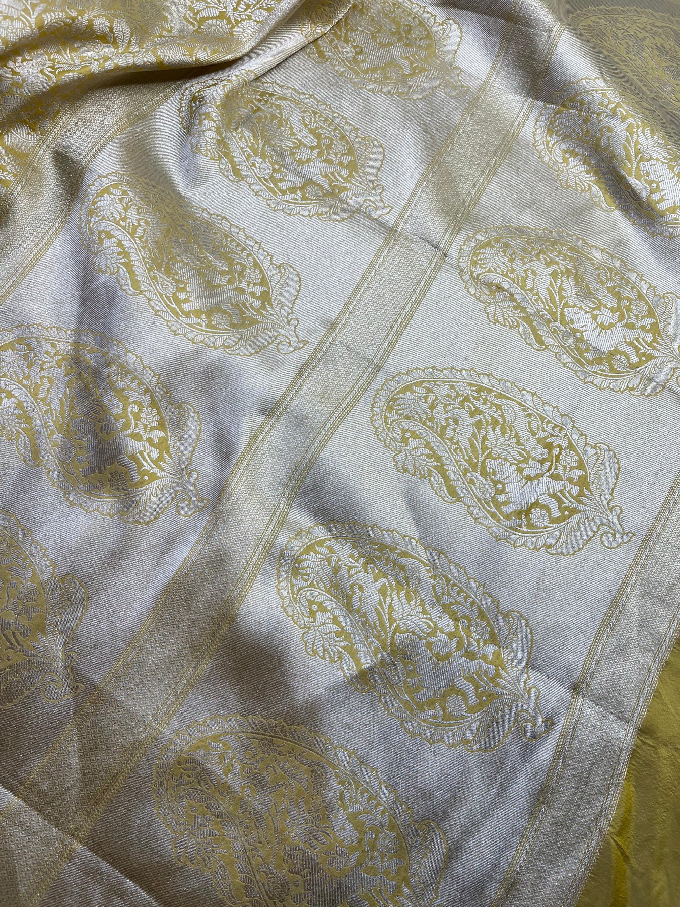 YELLOW SILK PURE HANDLOOM BANARASI SAREE