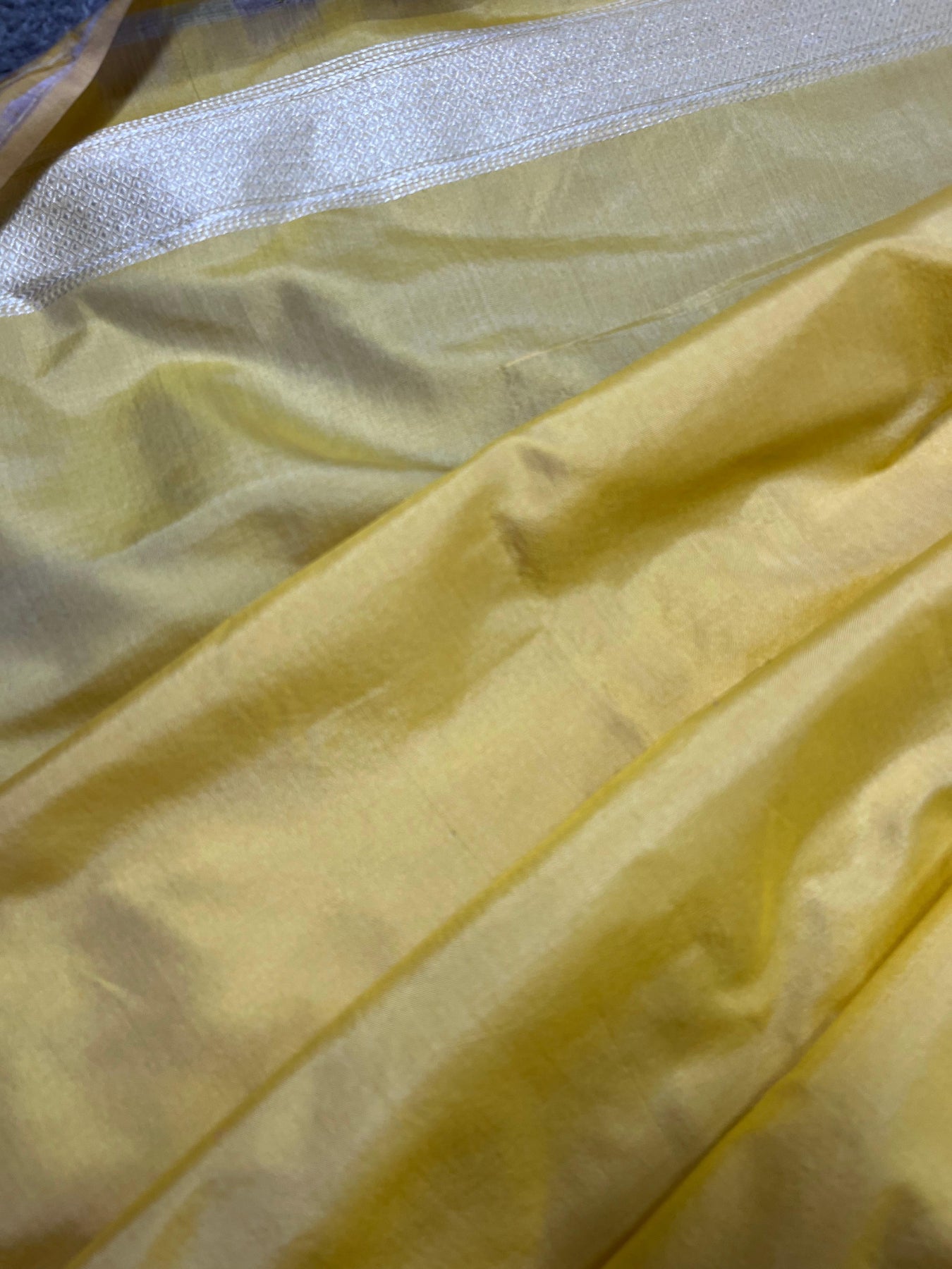 YELLOW SILK PURE HANDLOOM BANARASI SAREE