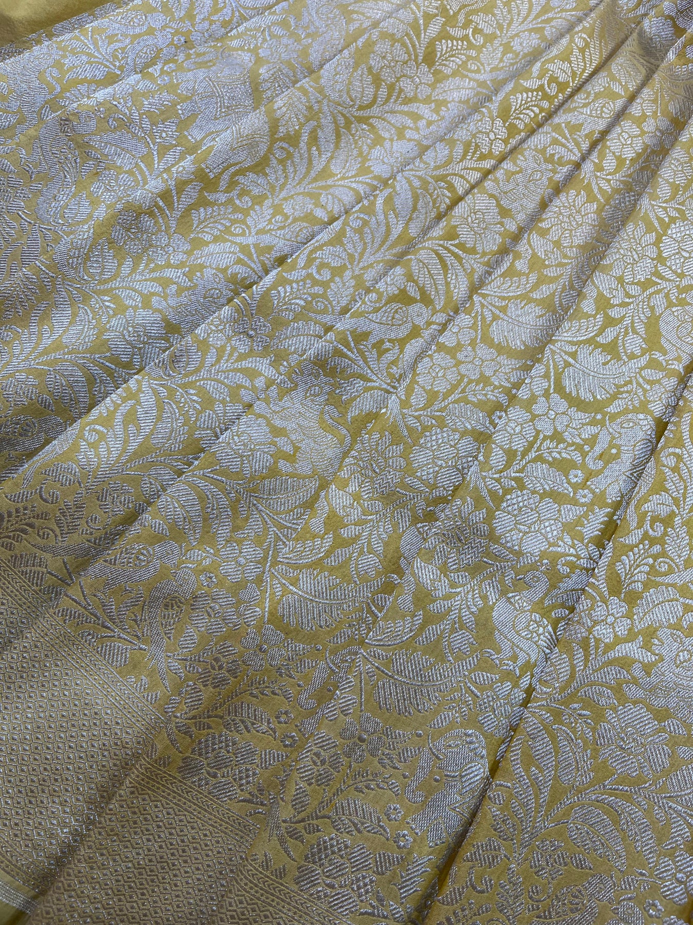 YELLOW SILK PURE HANDLOOM BANARASI SAREE
