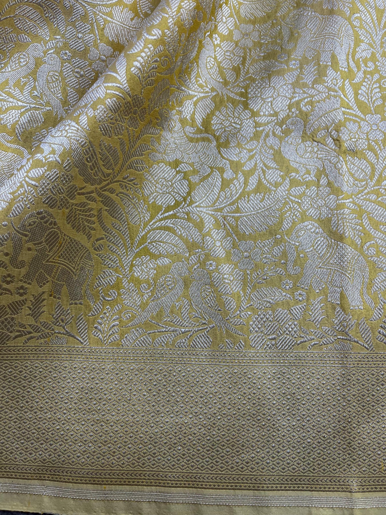 YELLOW SILK PURE HANDLOOM BANARASI SAREE