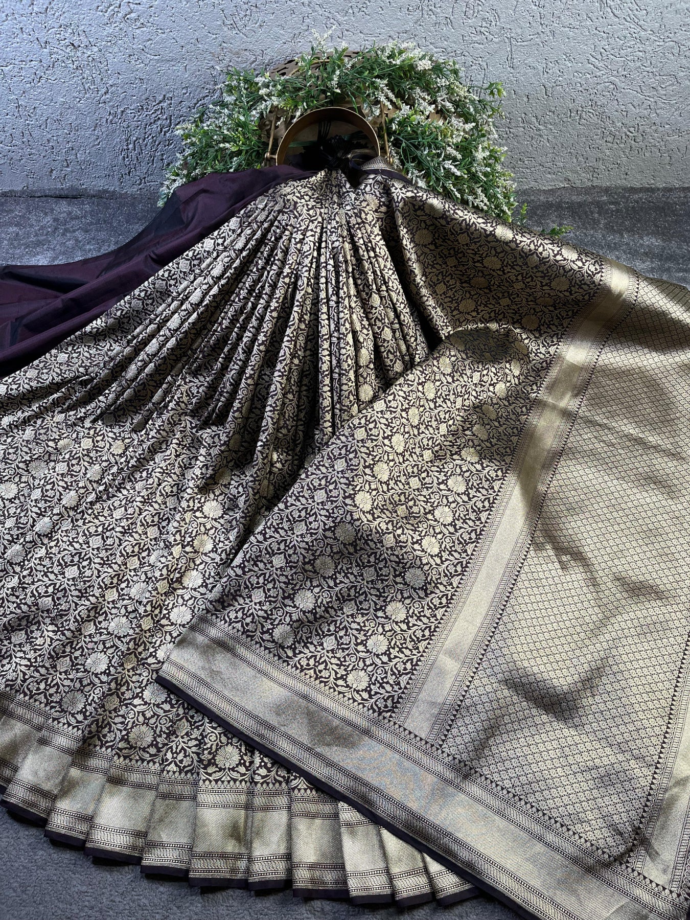 WINE SILK PURE HANDLOOM BANRASI SAREE