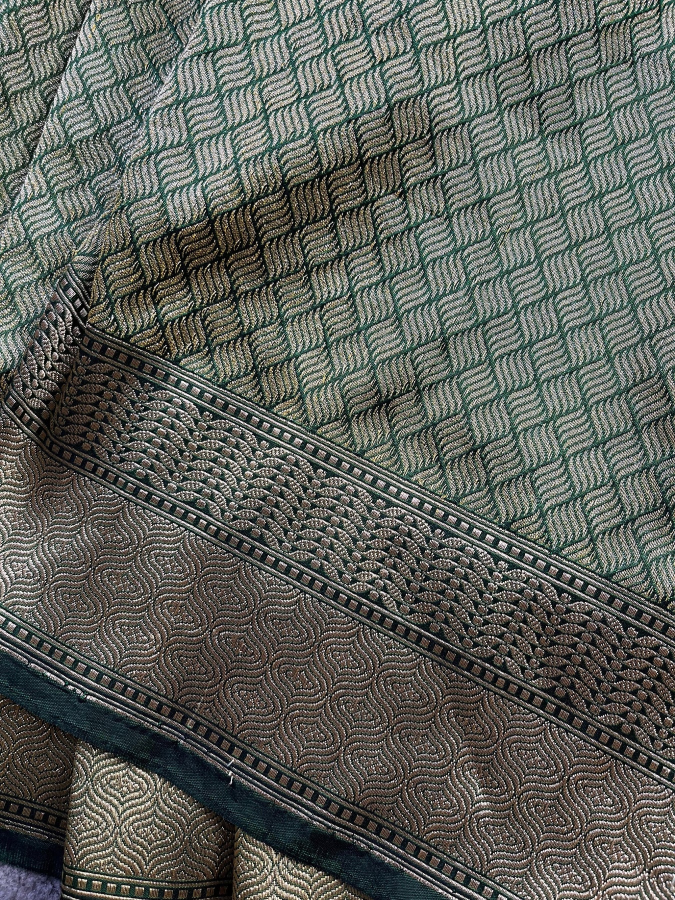 BOTTLE GREEN SILK PURE HANDLOOM BANARASI SAREE