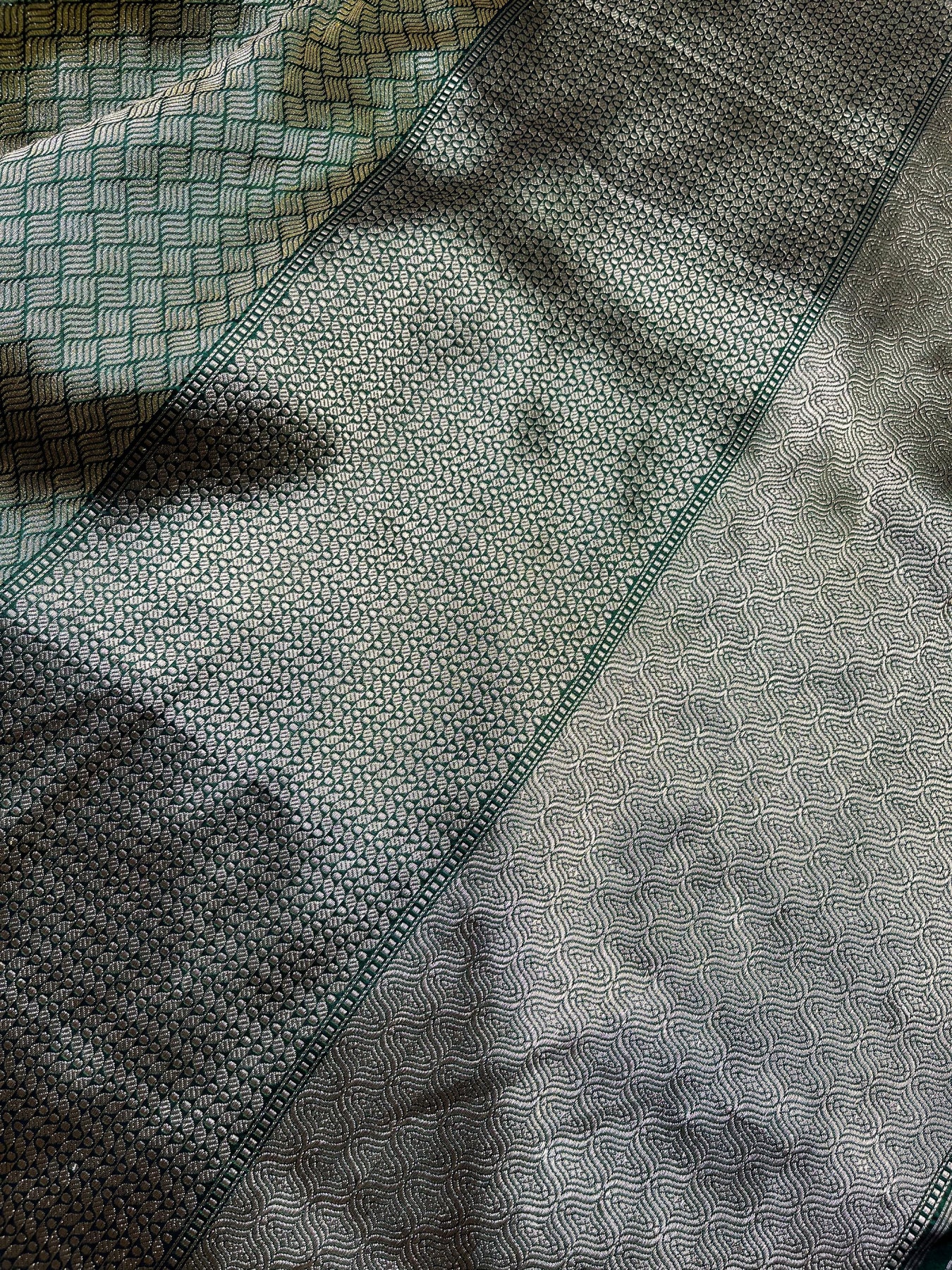 BOTTLE GREEN SILK PURE HANDLOOM BANARASI SAREE