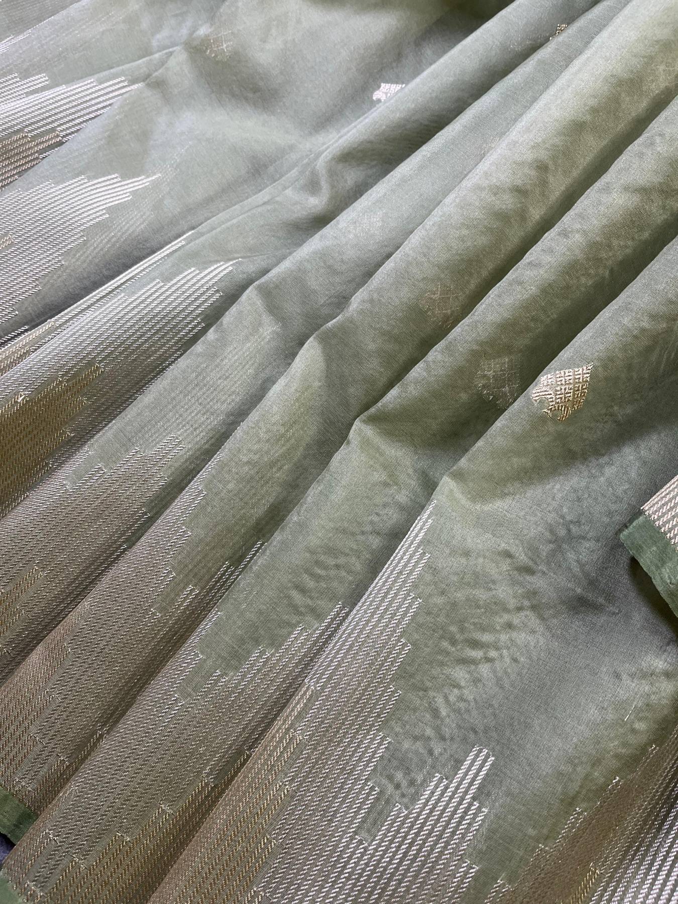 LIGHT OLIVE GREEN PURE HANDLOOM KORA BANARASI SAREE