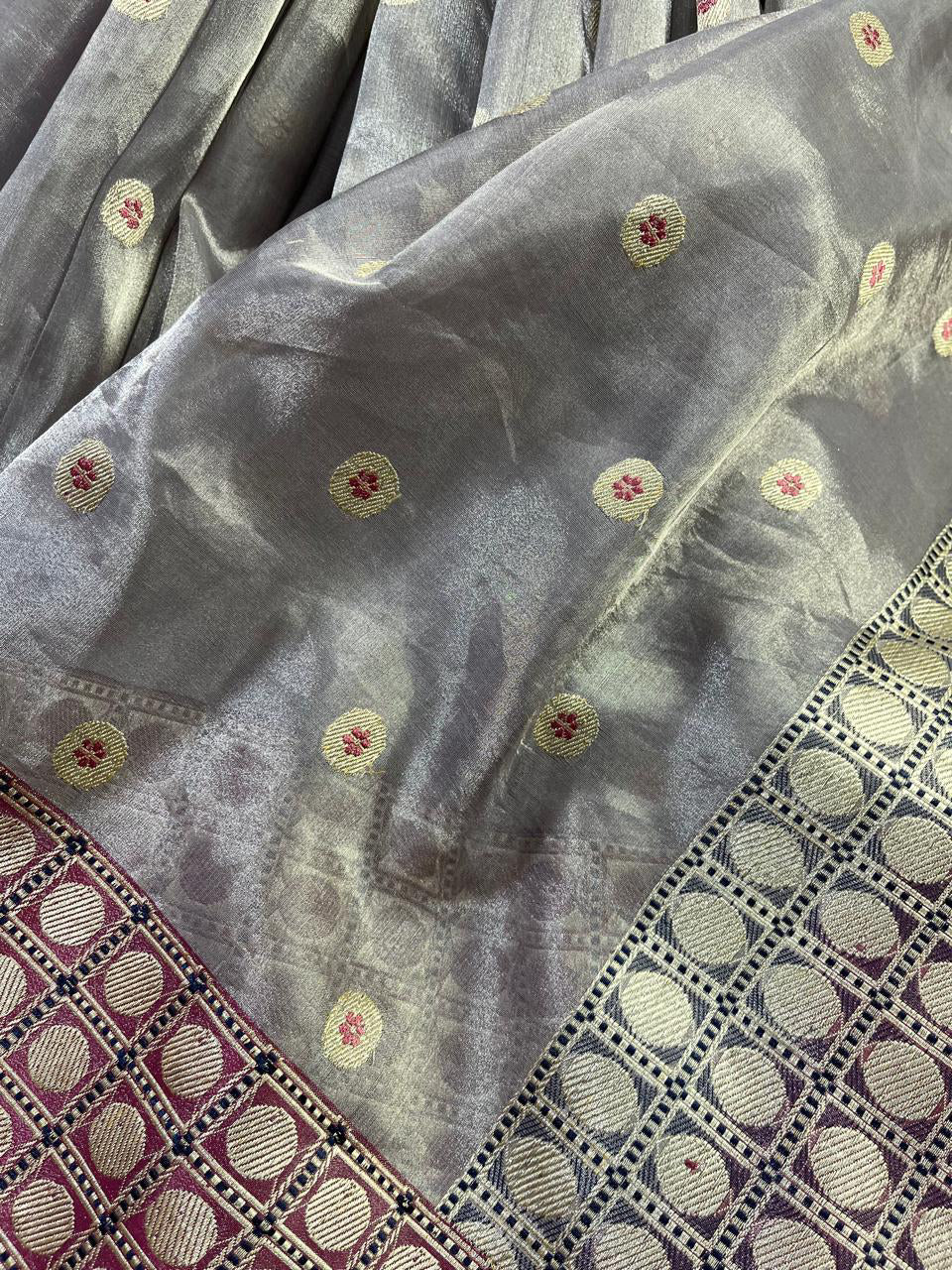 LIGHT MAUVE KORA TISSUE PURE HANDLOOM BANARASI SAREE