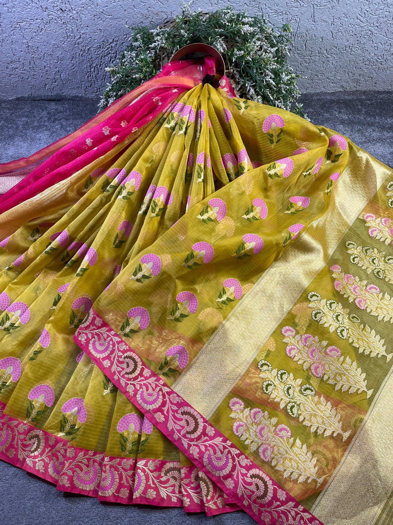 YELLOW KORA PURE HANDLOOM BANARASI SAREE