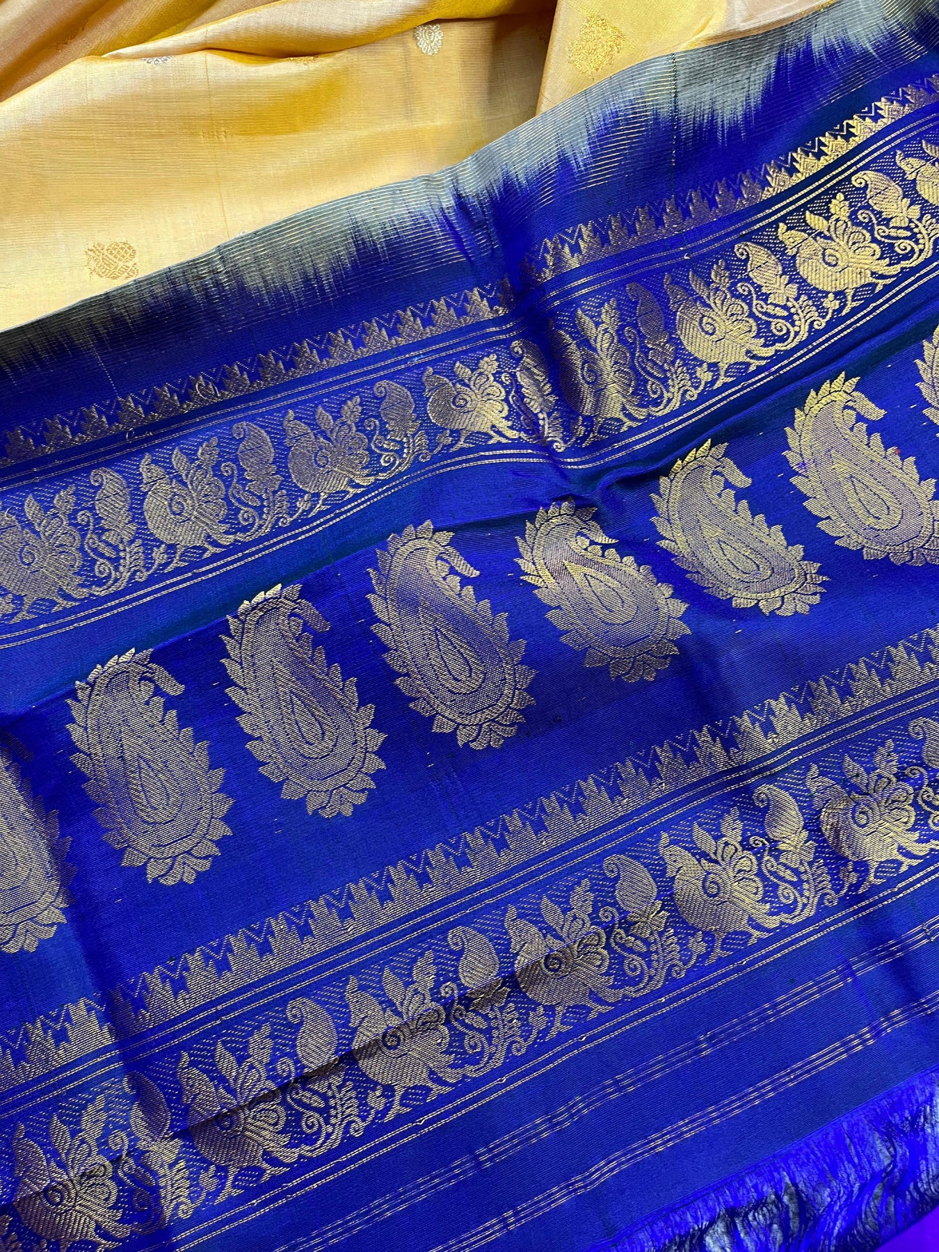 LIGHT BEIGE SILK PURE HANDLOOM GADWAL DUPATTA