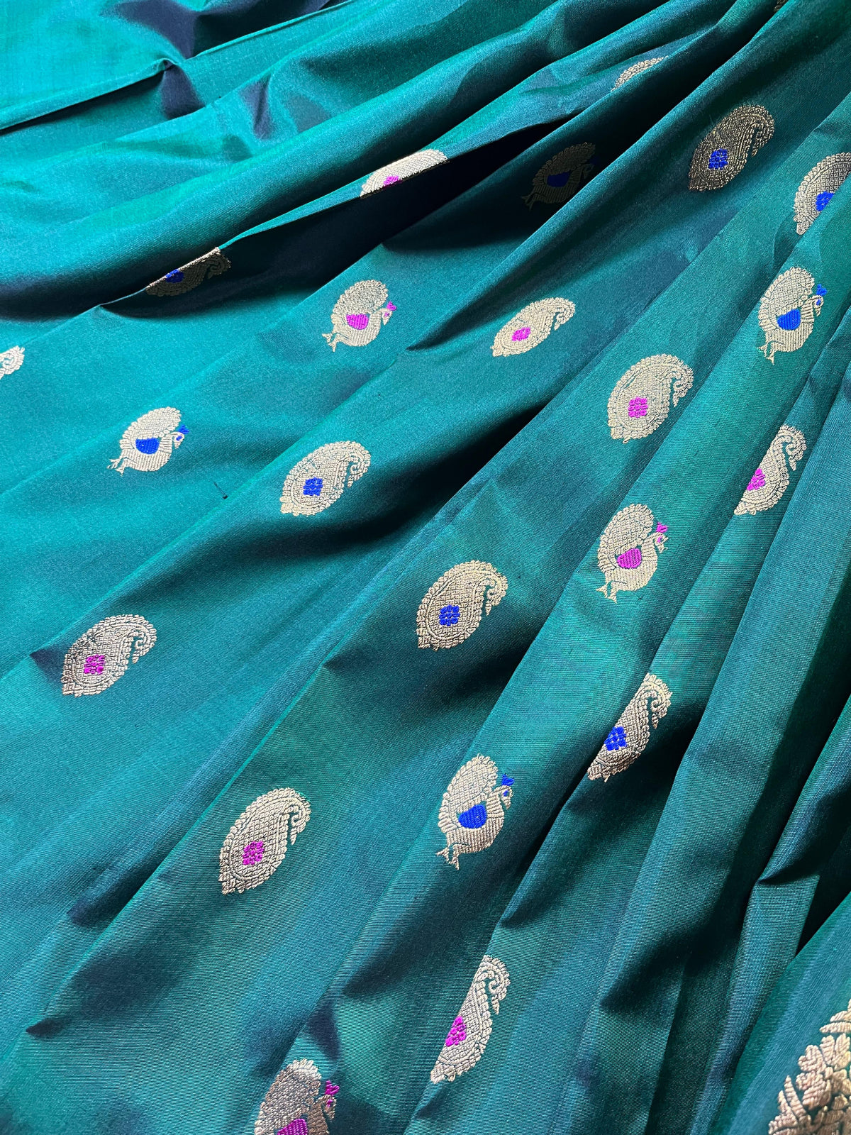 GREEN SILK PURE HANDLOOM PAITHANI SAREE