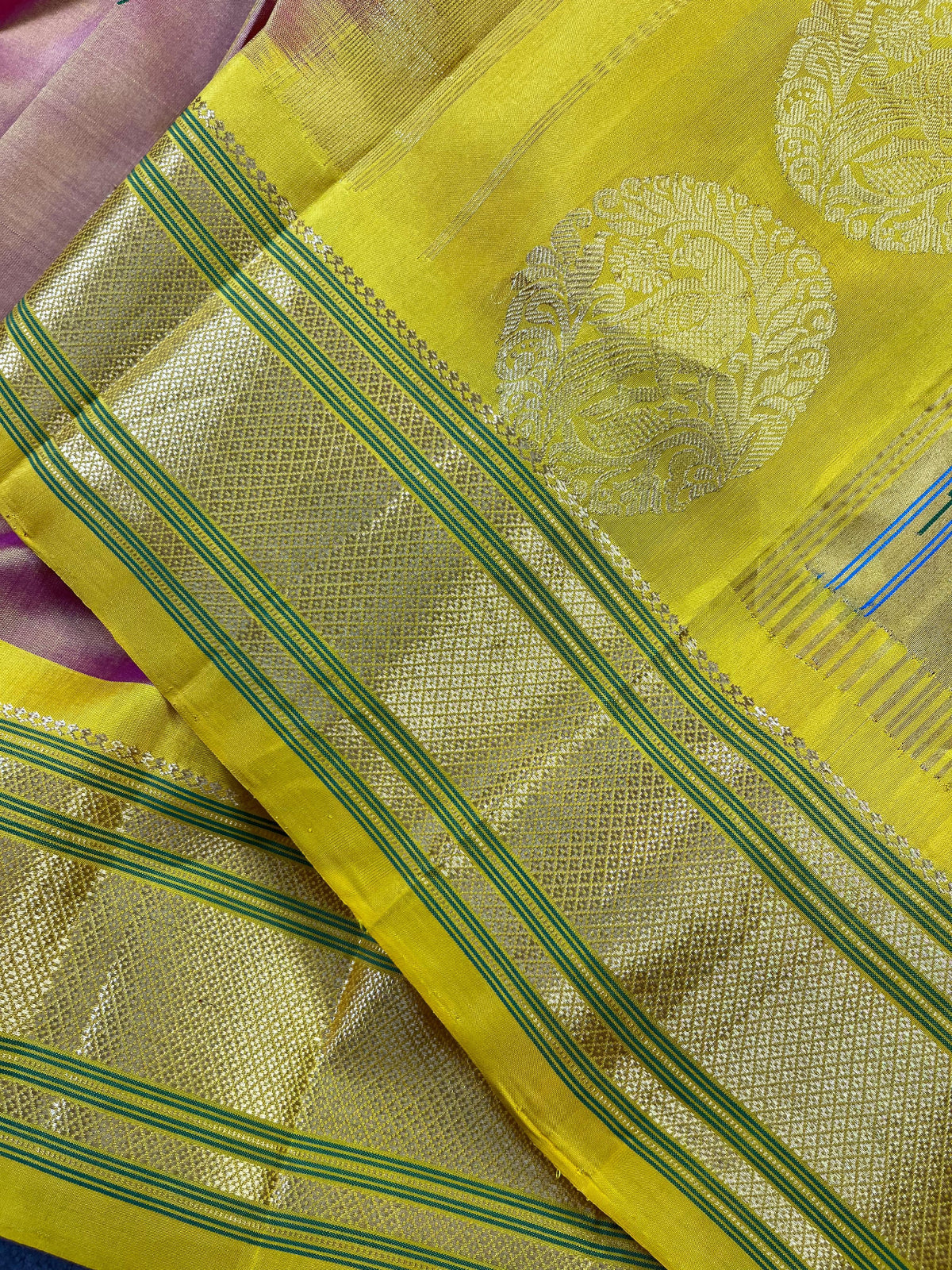 TWO TONE PINK PURE SILK HANDLOOM PAITHANI SAREE