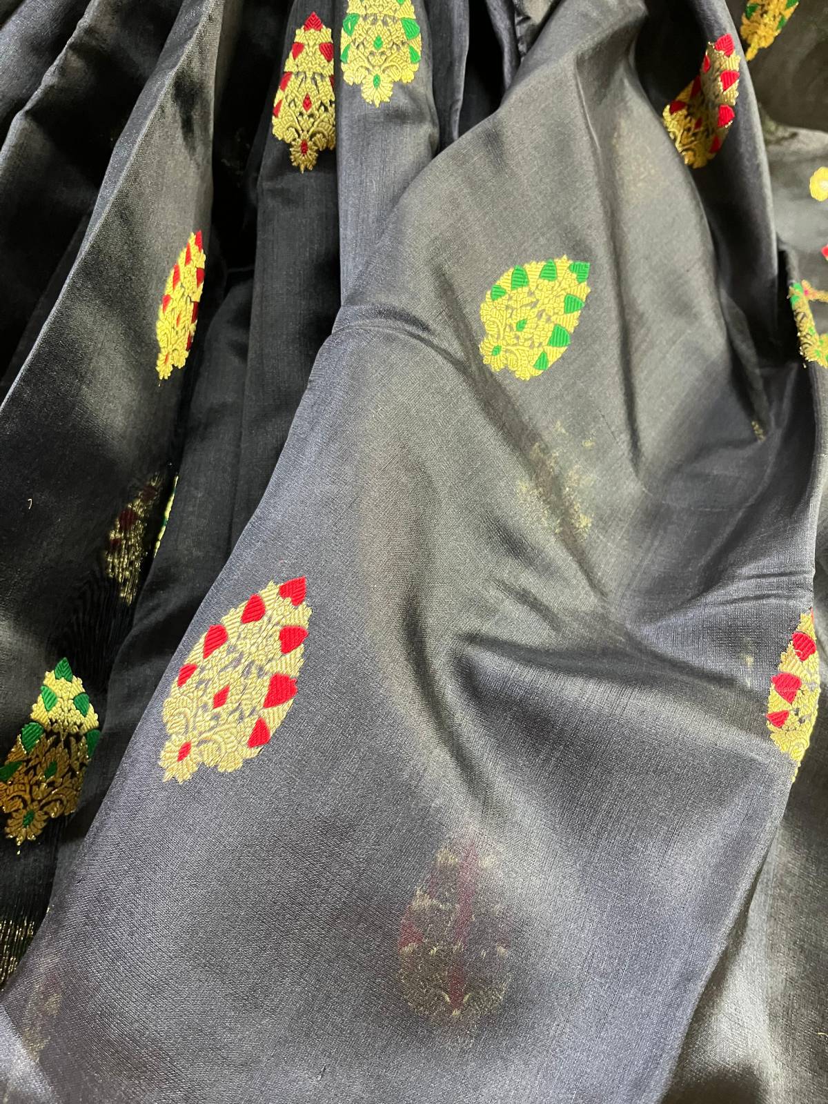 BLACK SILK PURE HANDLOOM CHANDERI SAREE