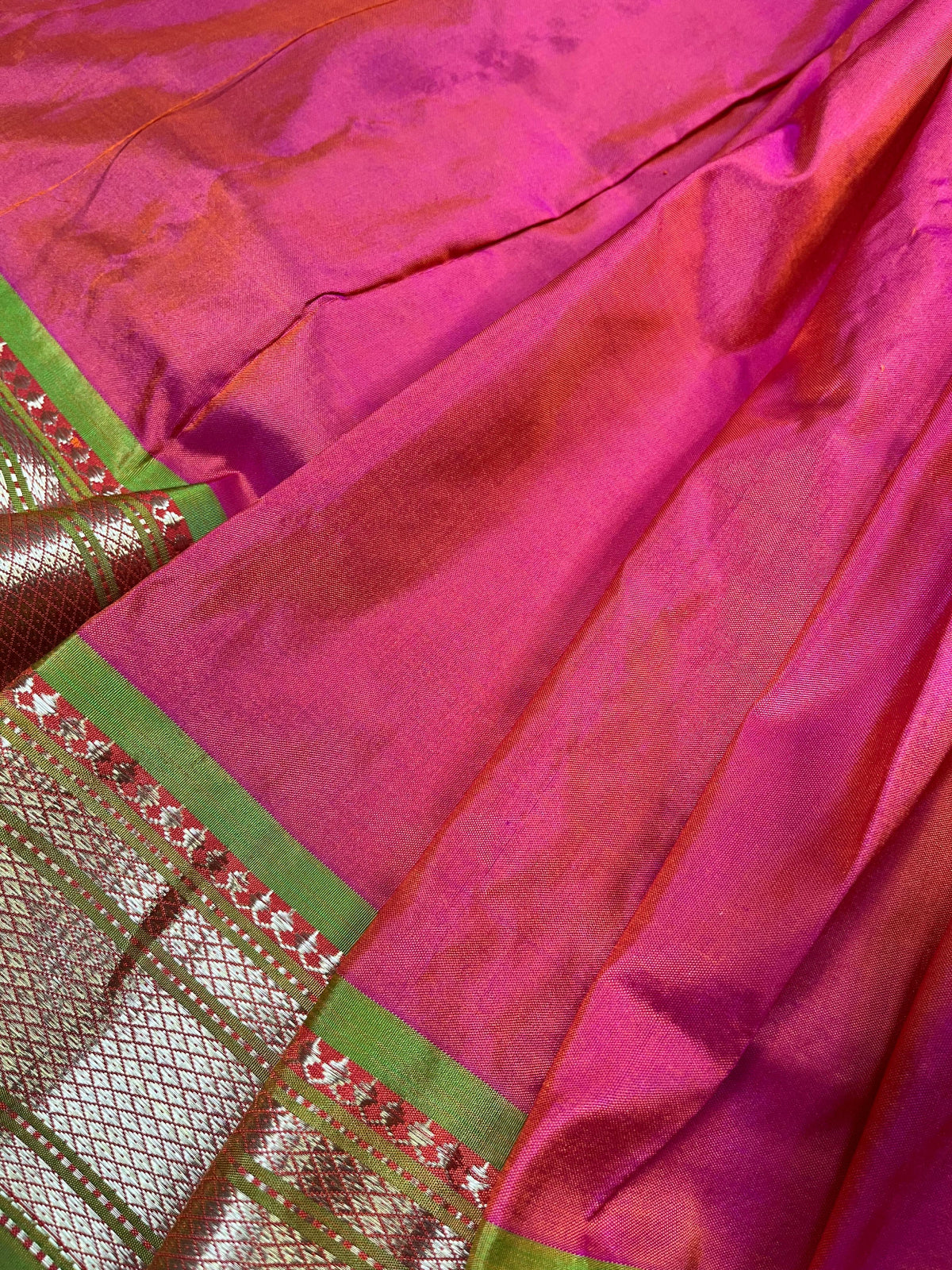 TWO TONE PINK  SILK PURE HANDLOOM PAITHANI SAREE