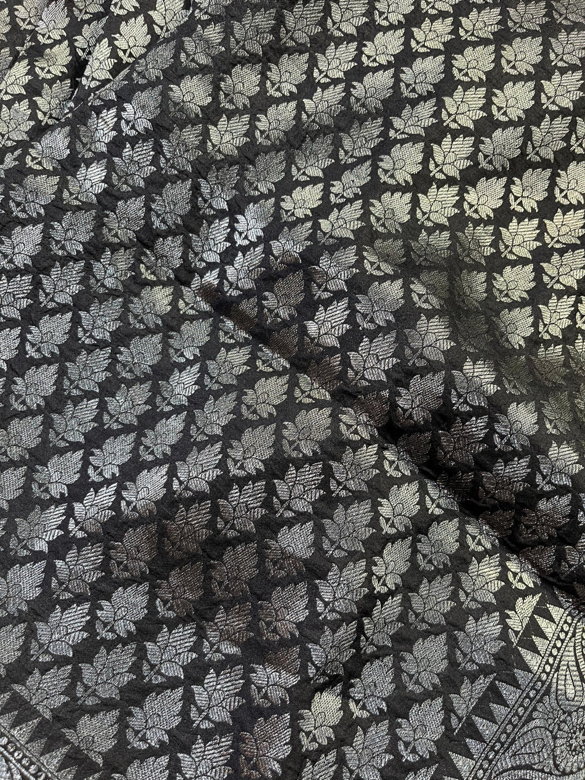 BLACK SILK PURE HANDLOOM BANARASI SAREE