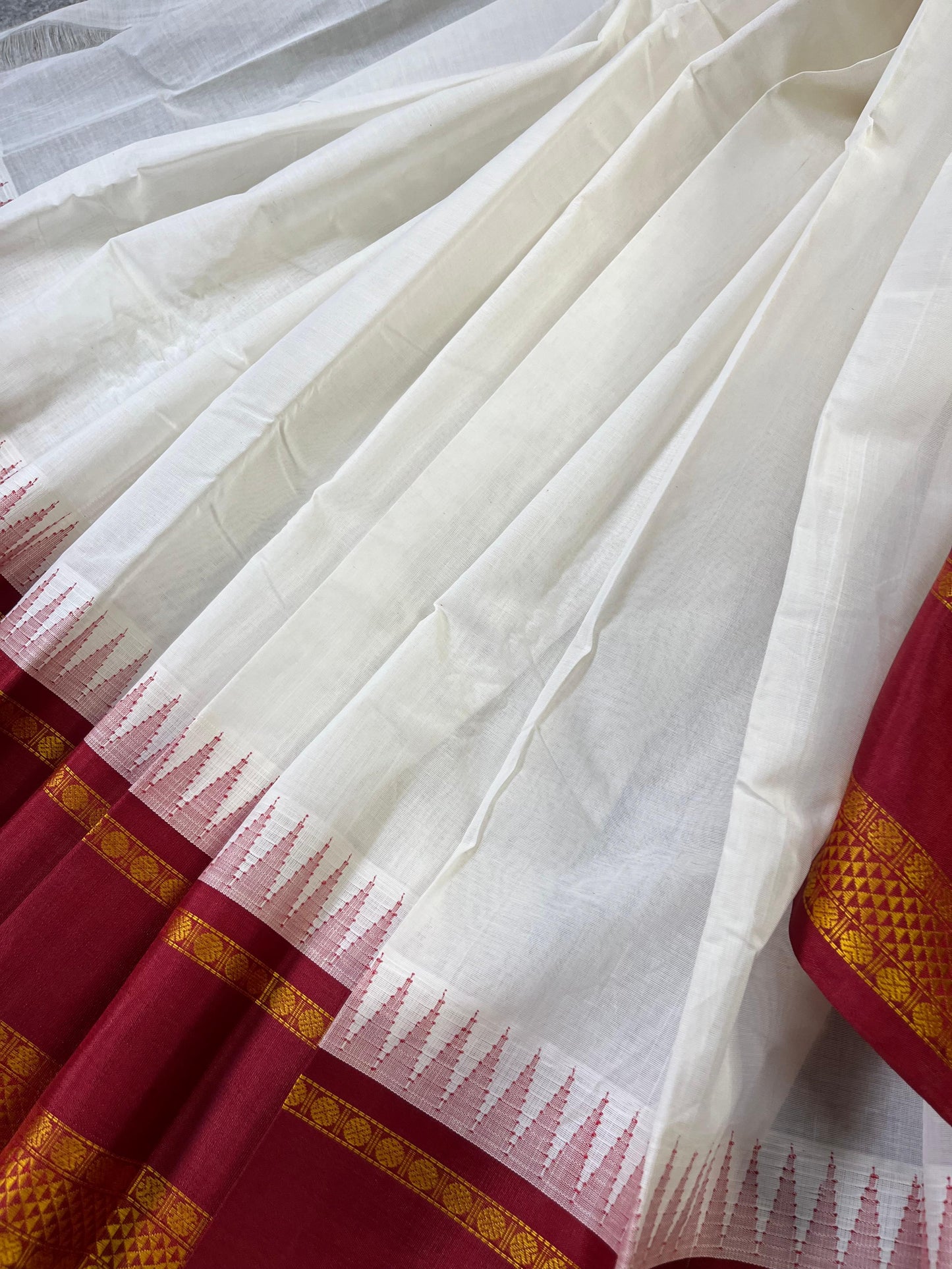 WHITE COTTON PURE HANDLOOM KANJIVARAM SAREE