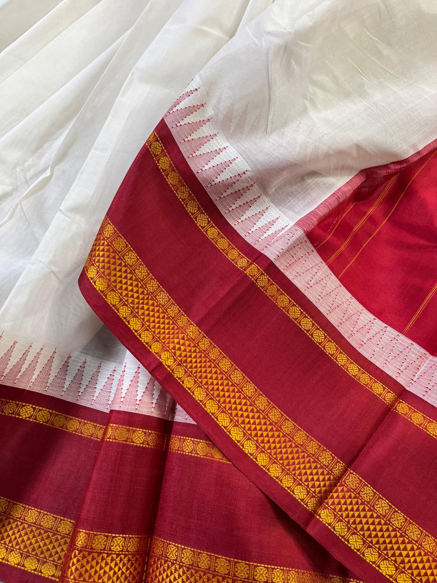 WHITE COTTON PURE HANDLOOM KANJIVARAM SAREE