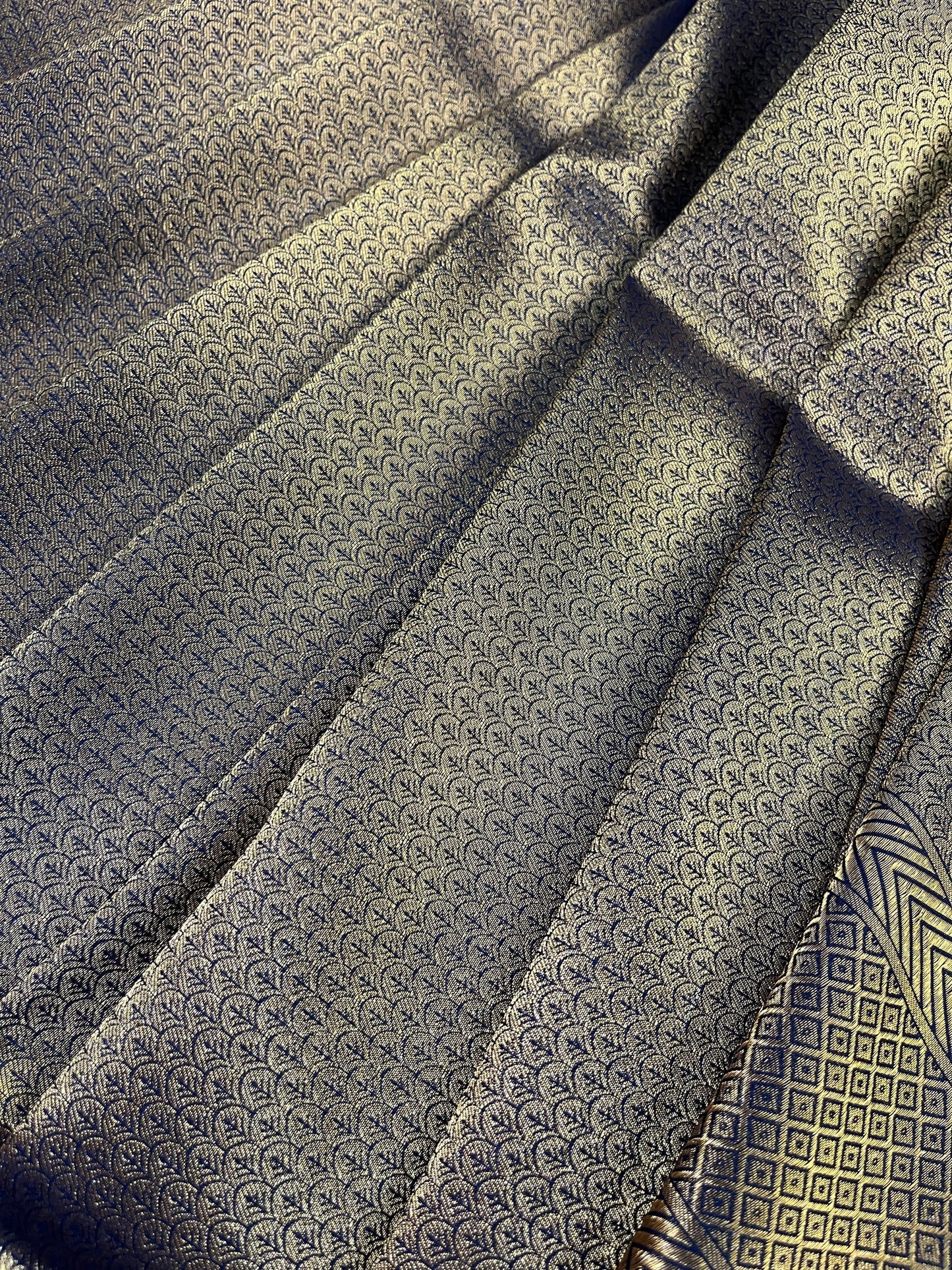 GOLD KATAN TISSUE PURE HANDLOOM BANARASI SAREE