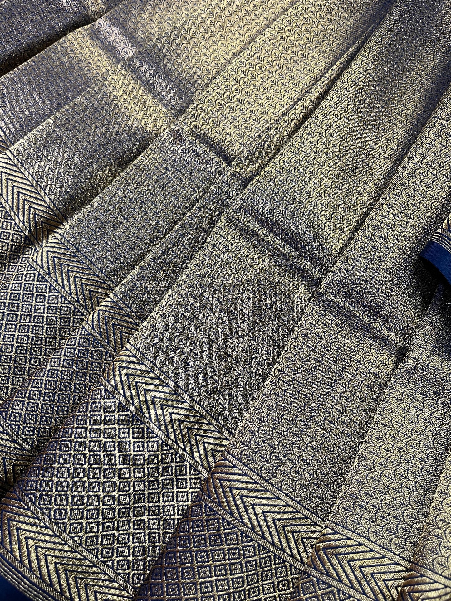 GOLD KATAN TISSUE PURE HANDLOOM BANARASI SAREE