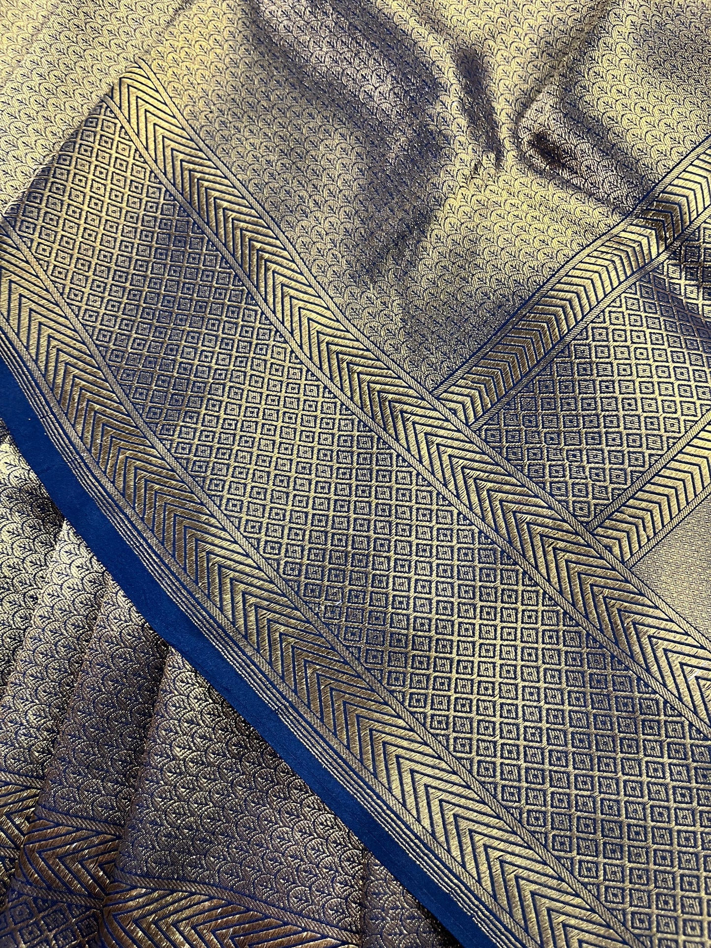 GOLD KATAN TISSUE PURE HANDLOOM BANARASI SAREE