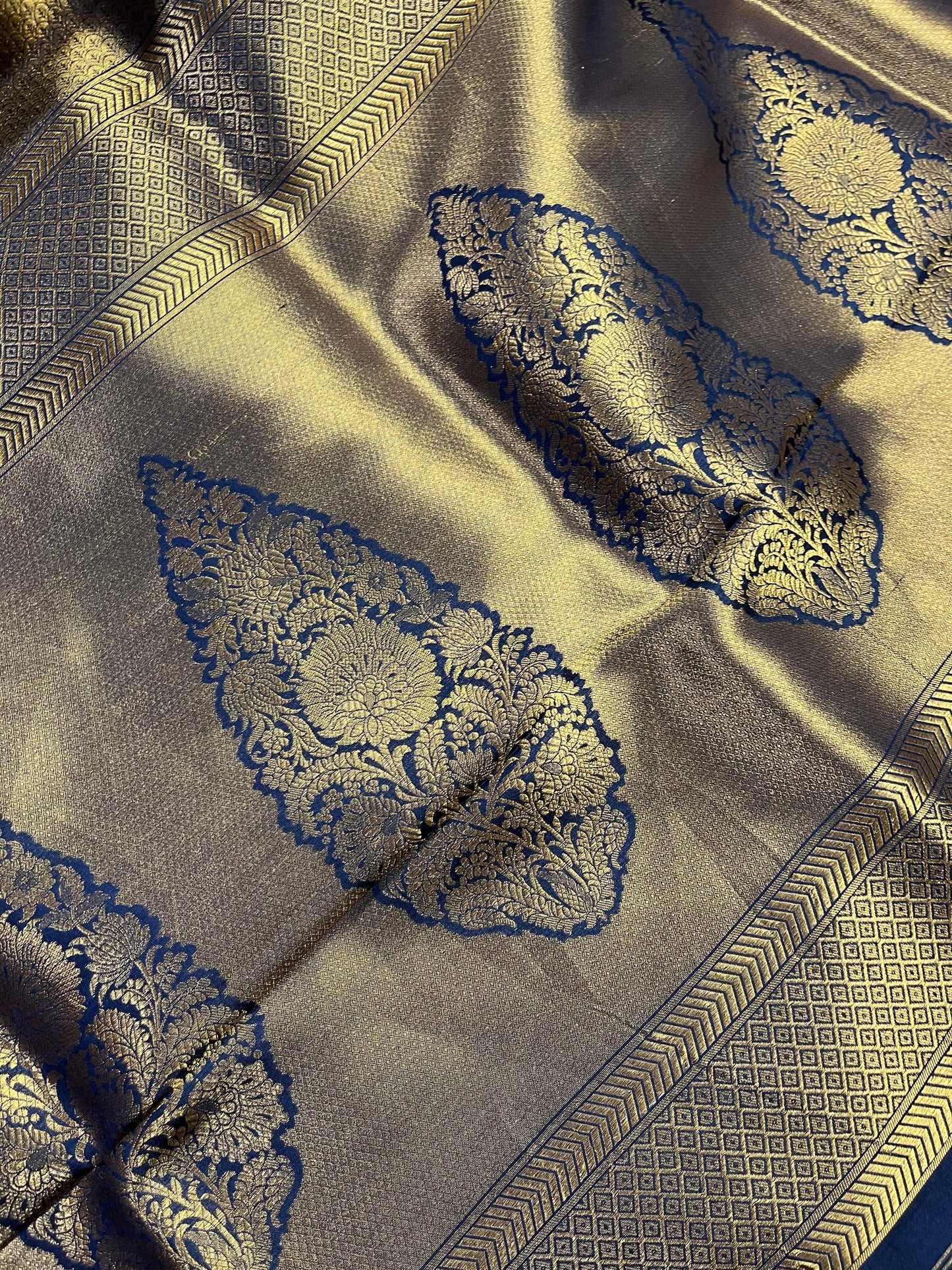 GOLD KATAN TISSUE PURE HANDLOOM BANARASI SAREE