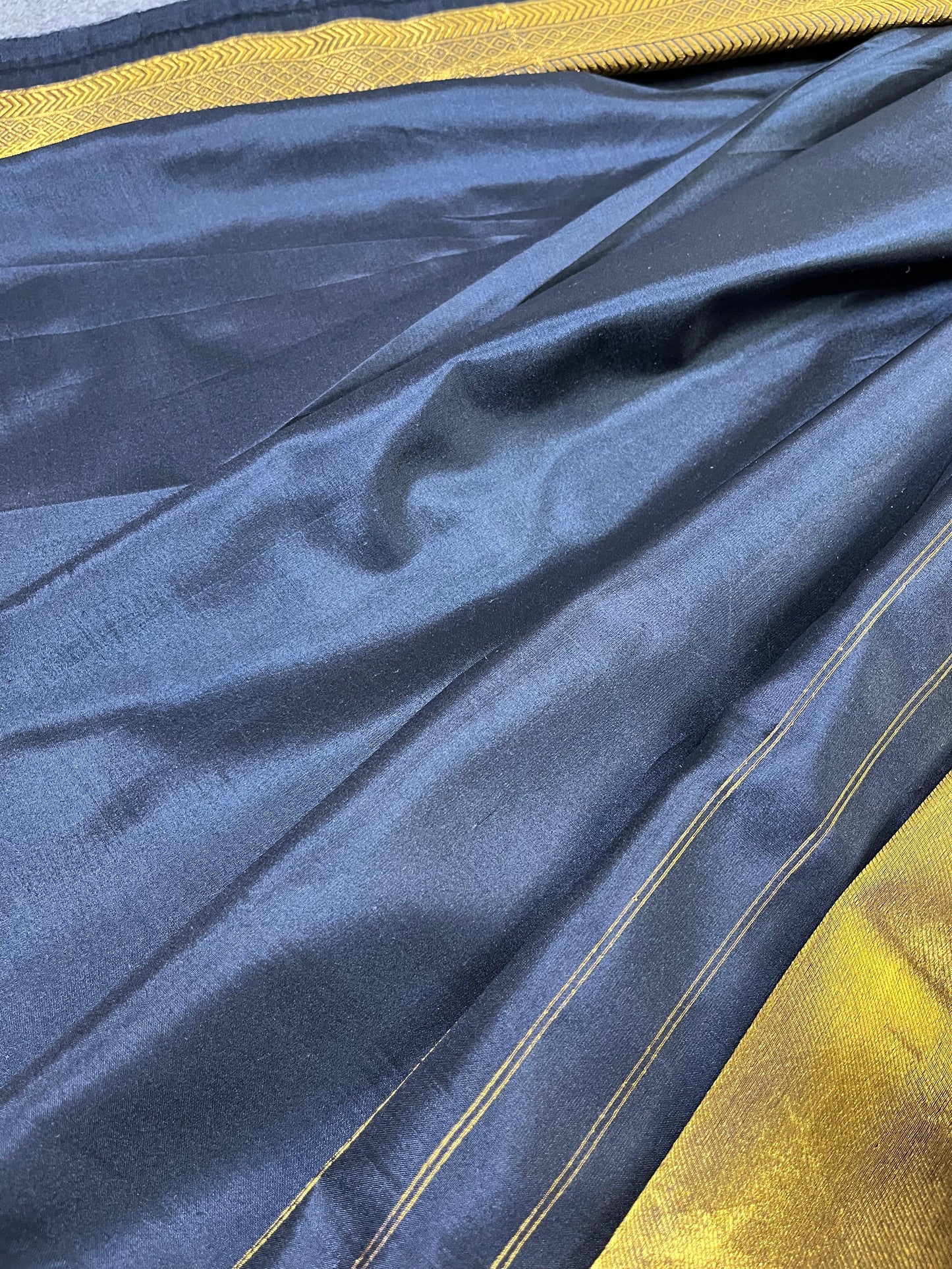 GOLD KATAN TISSUE PURE HANDLOOM BANARASI SAREE