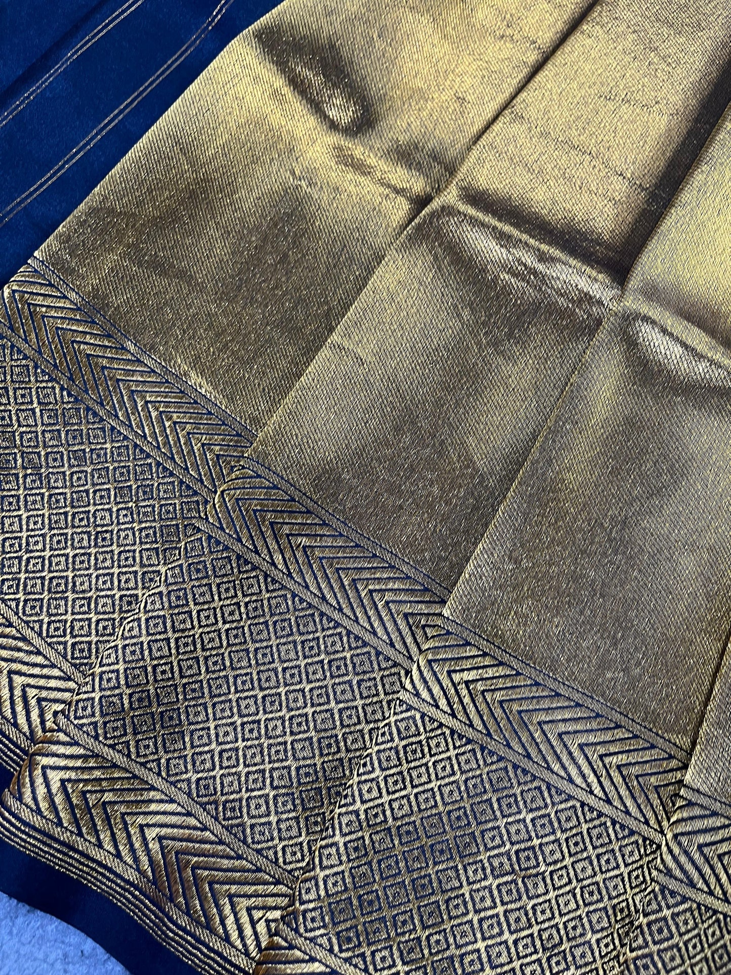 GOLD KATAN TISSUE PURE HANDLOOM BANARASI SAREE