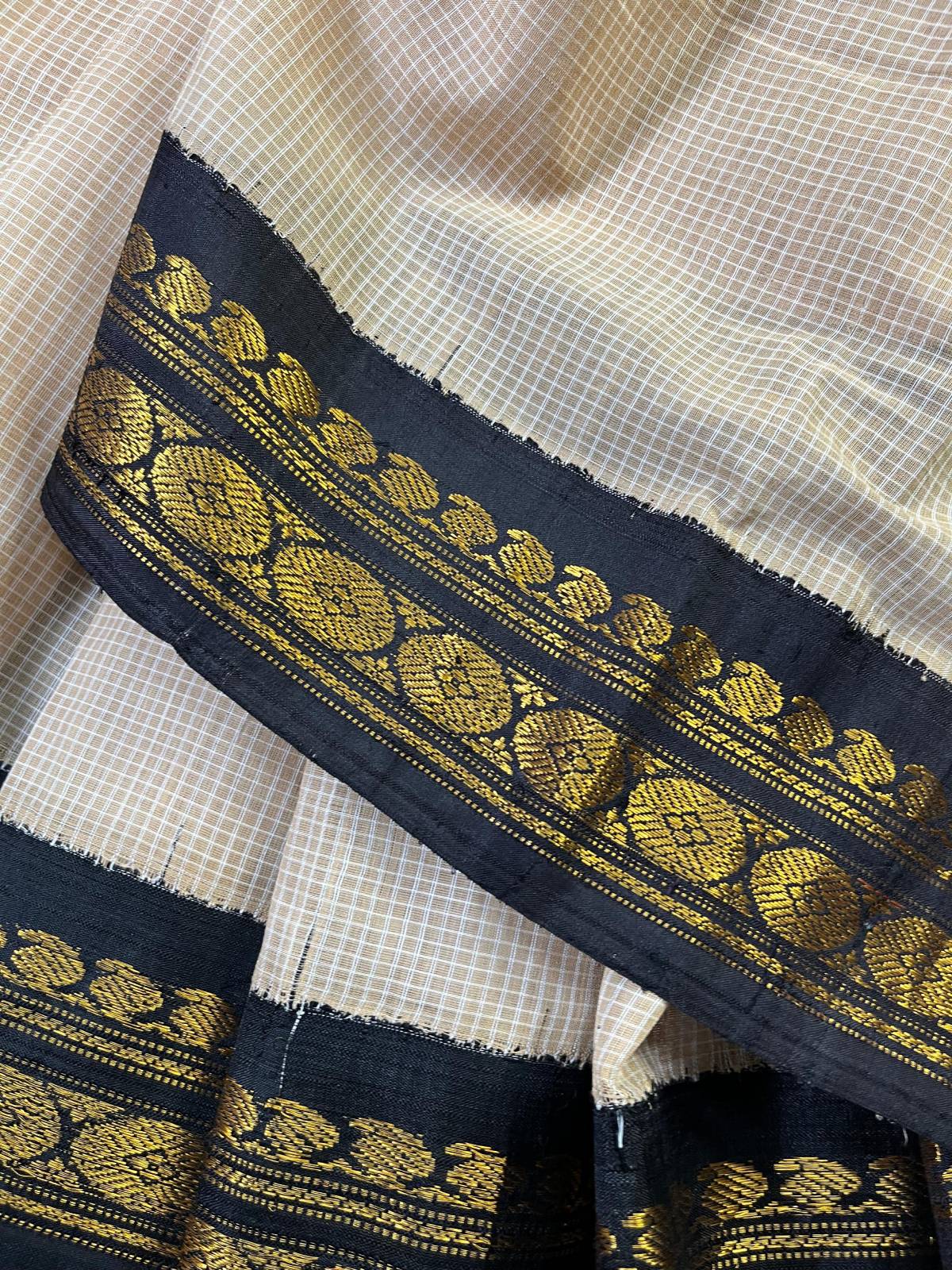 BEIGE COTTON PURE HANDLOOM GADWAL SAREE