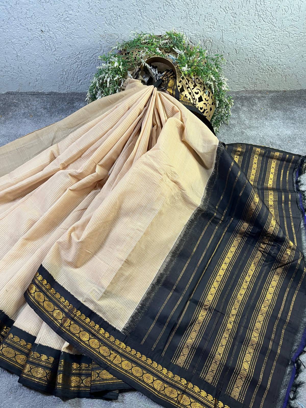 BEIGE COTTON PURE HANDLOOM GADWAL SAREE